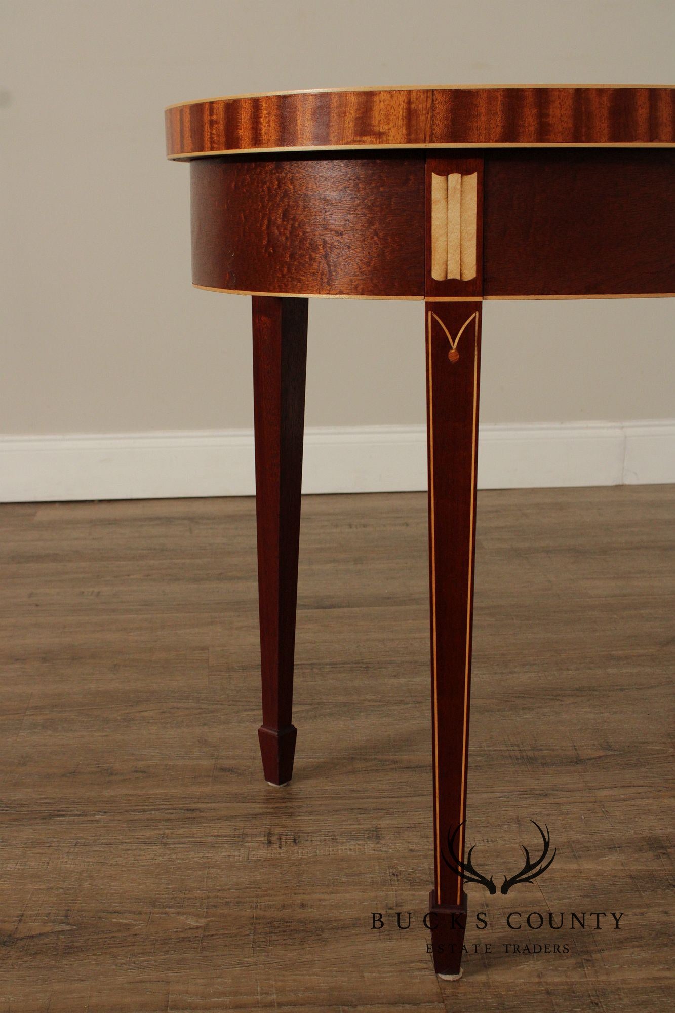 Federal Style Inlaid Mahogany Hand Crafted Oval Side Table