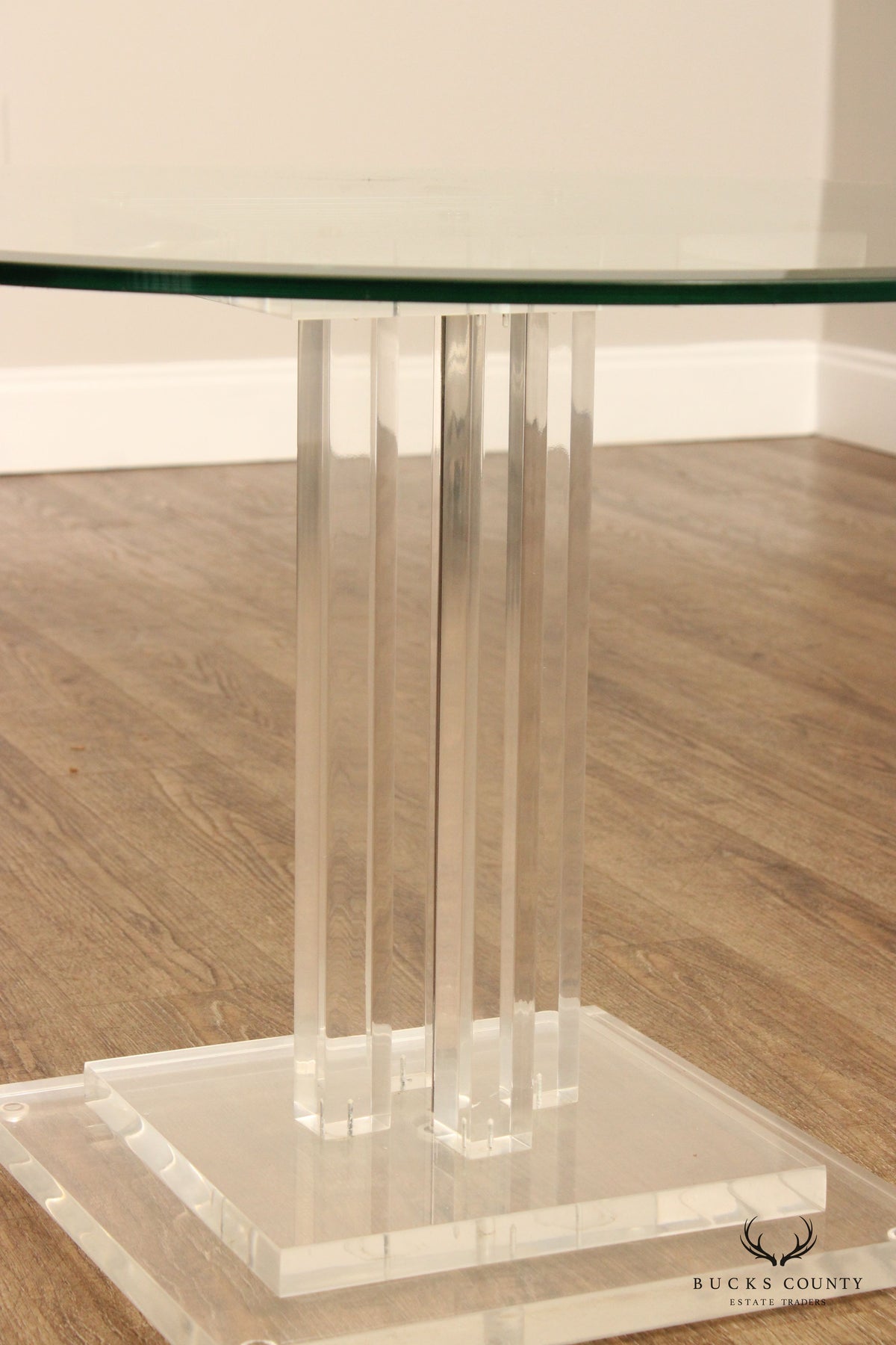 Postmodern Round Lucite Pedestal Center Table
