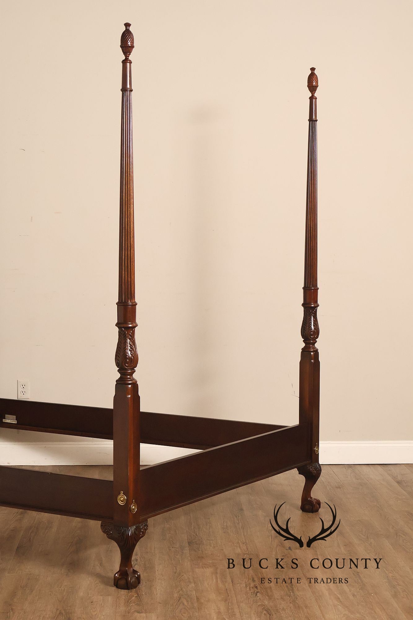 Drexel Heritage Heirlooms Collection Queen Size Mahogany Poster Bed