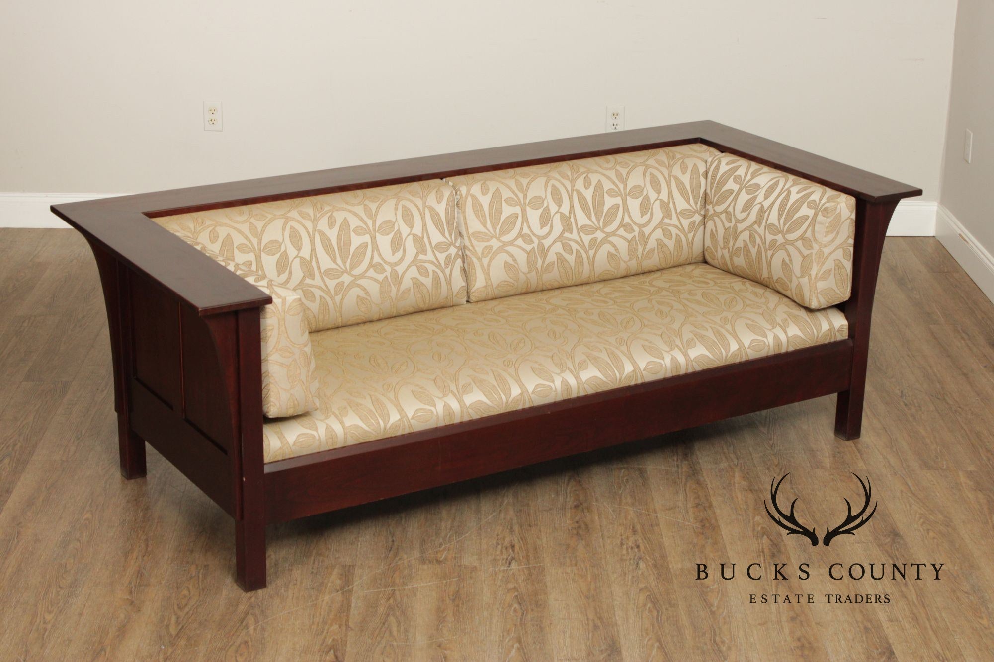 Stickley Mission Collection Cherry Prairie Settle