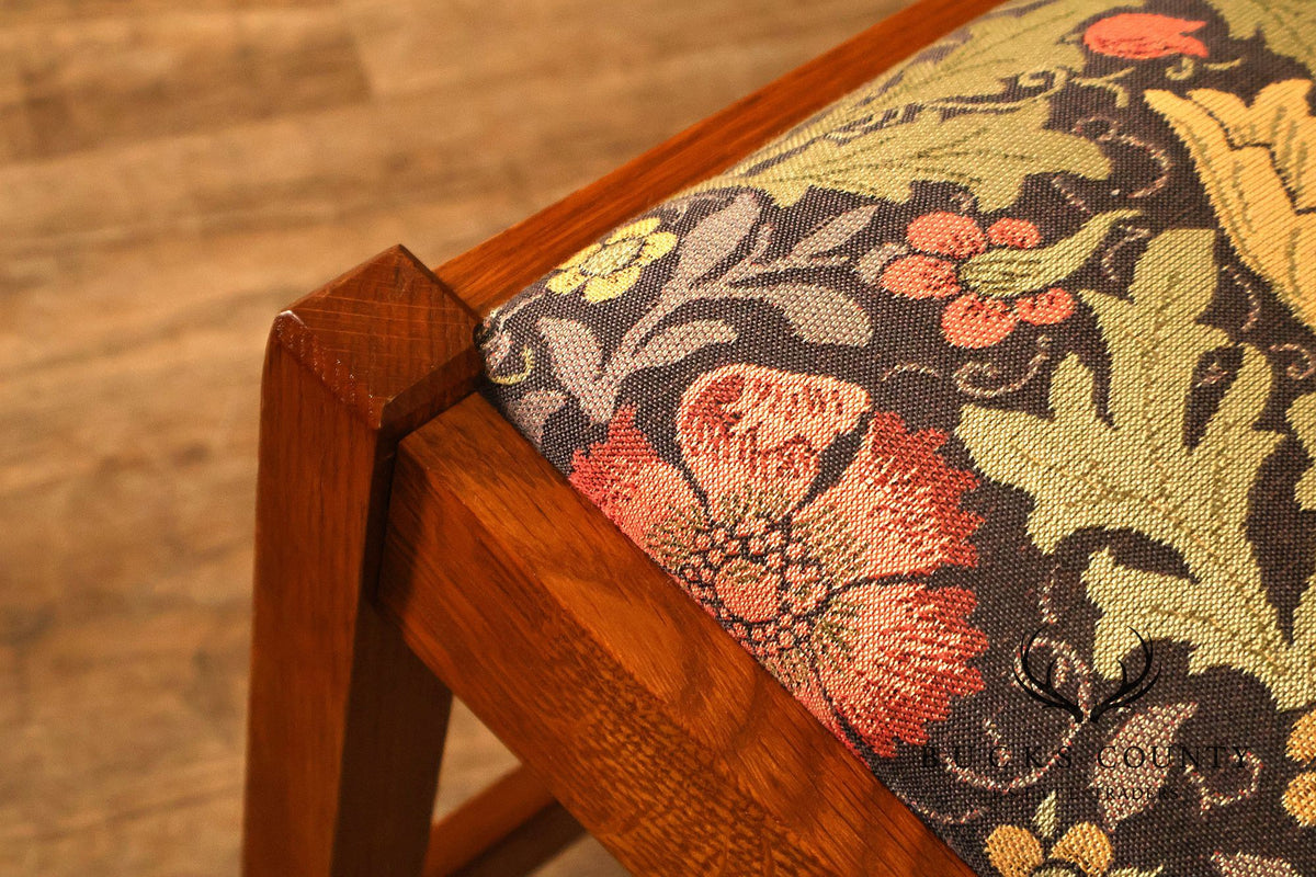 Stickley Mission Collection Set Of Six Oak Spindle Back Dining Chairs