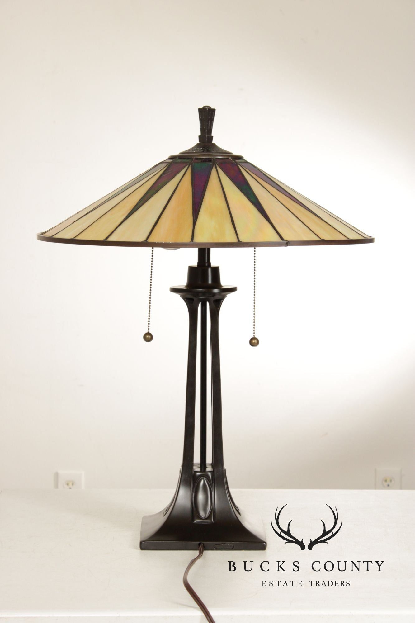 Quoizel Arts and Crafts Style Pair of 'Gotham' Table Lamps