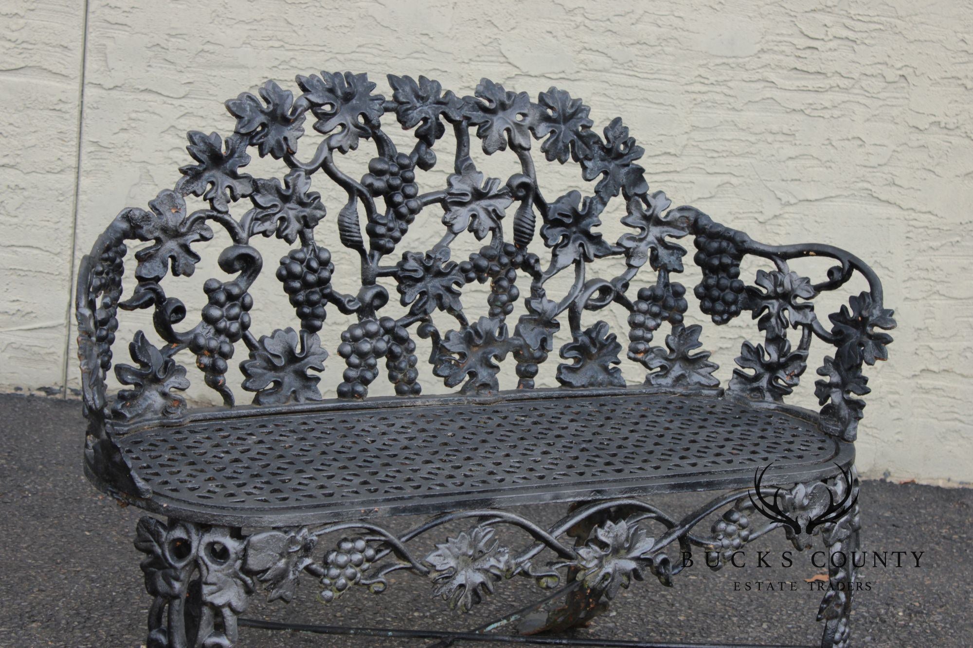 Antique Victorian Style Cast Iron Outdoor Garden Bench