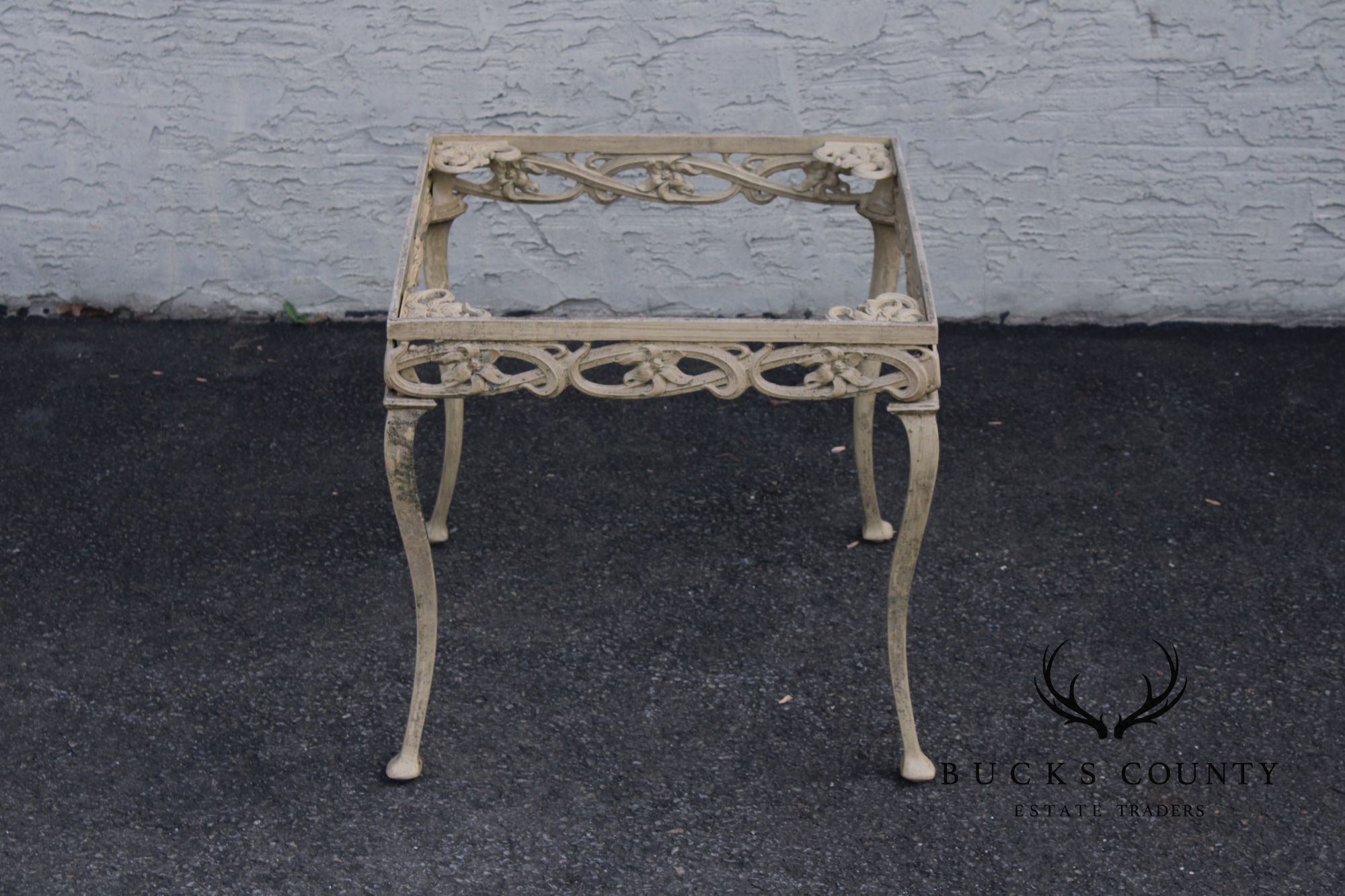 BROWN JORDAN CAST ALUMINUM 'DAY LILY' OUTDOOR PATIO SIDE TABLE