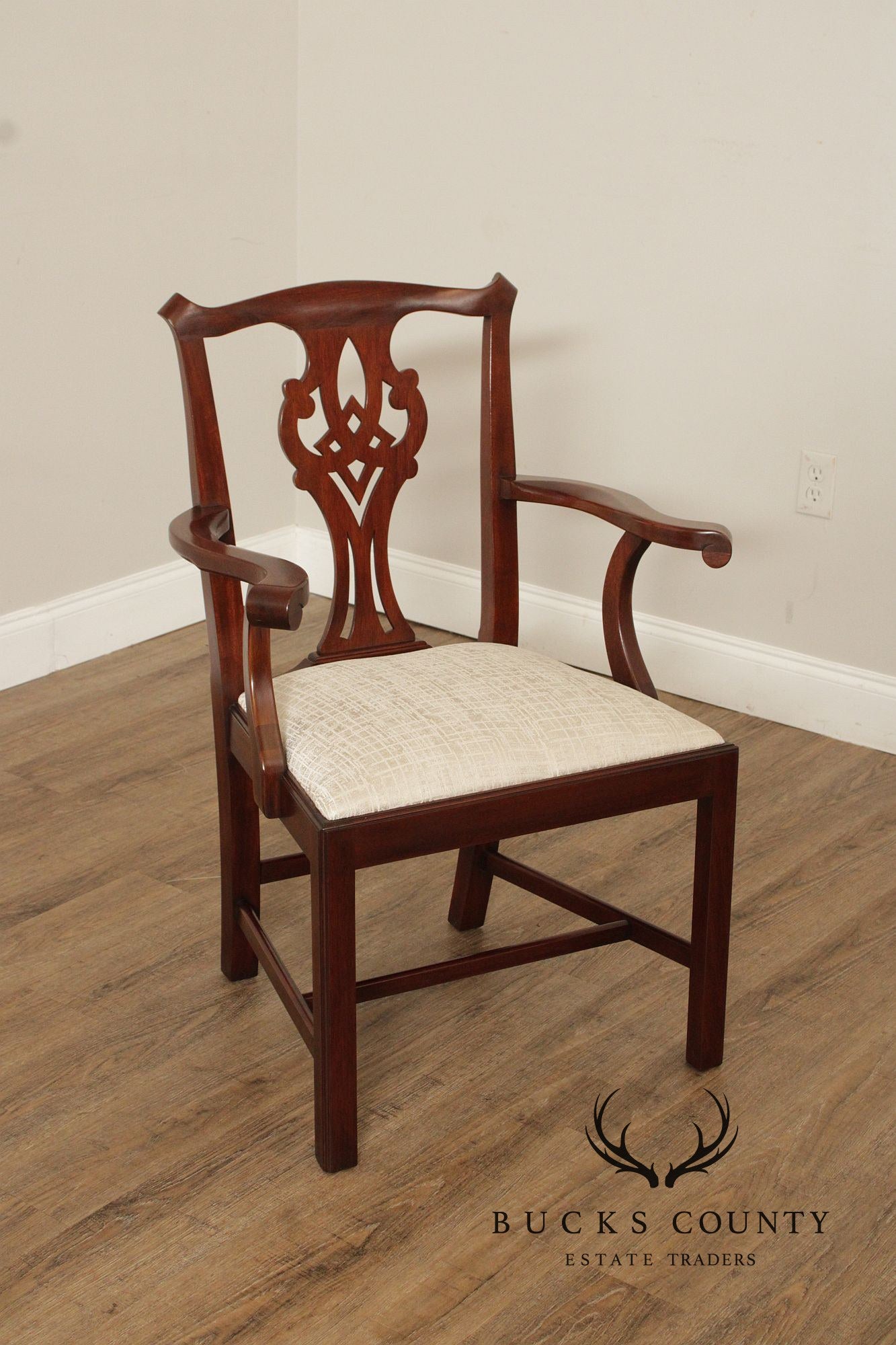 Henkel Harris Georgian Style Set of Eight Mahogany Dining Chairs