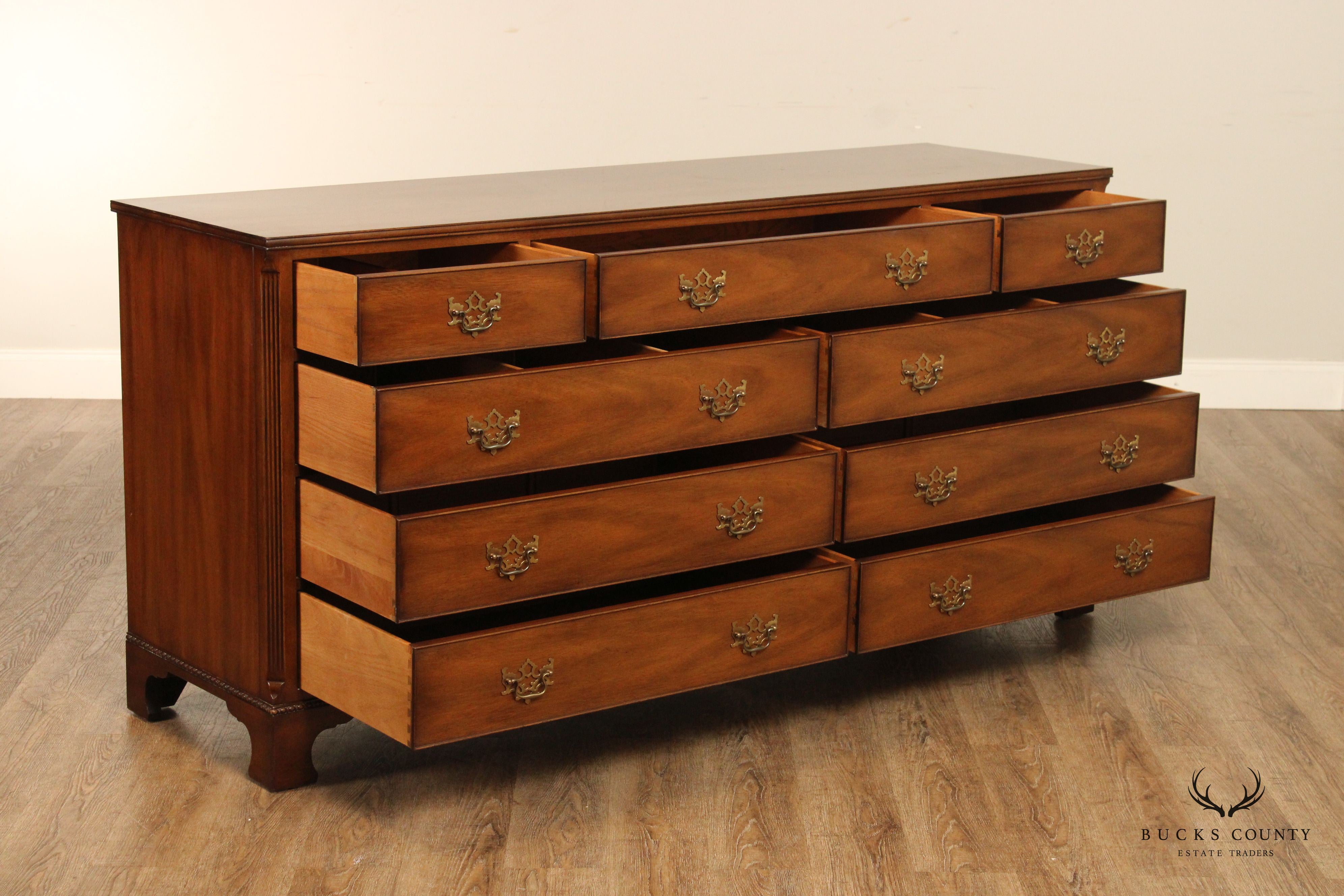 Kittinger Chippendale Style Mahogany Double Dresser