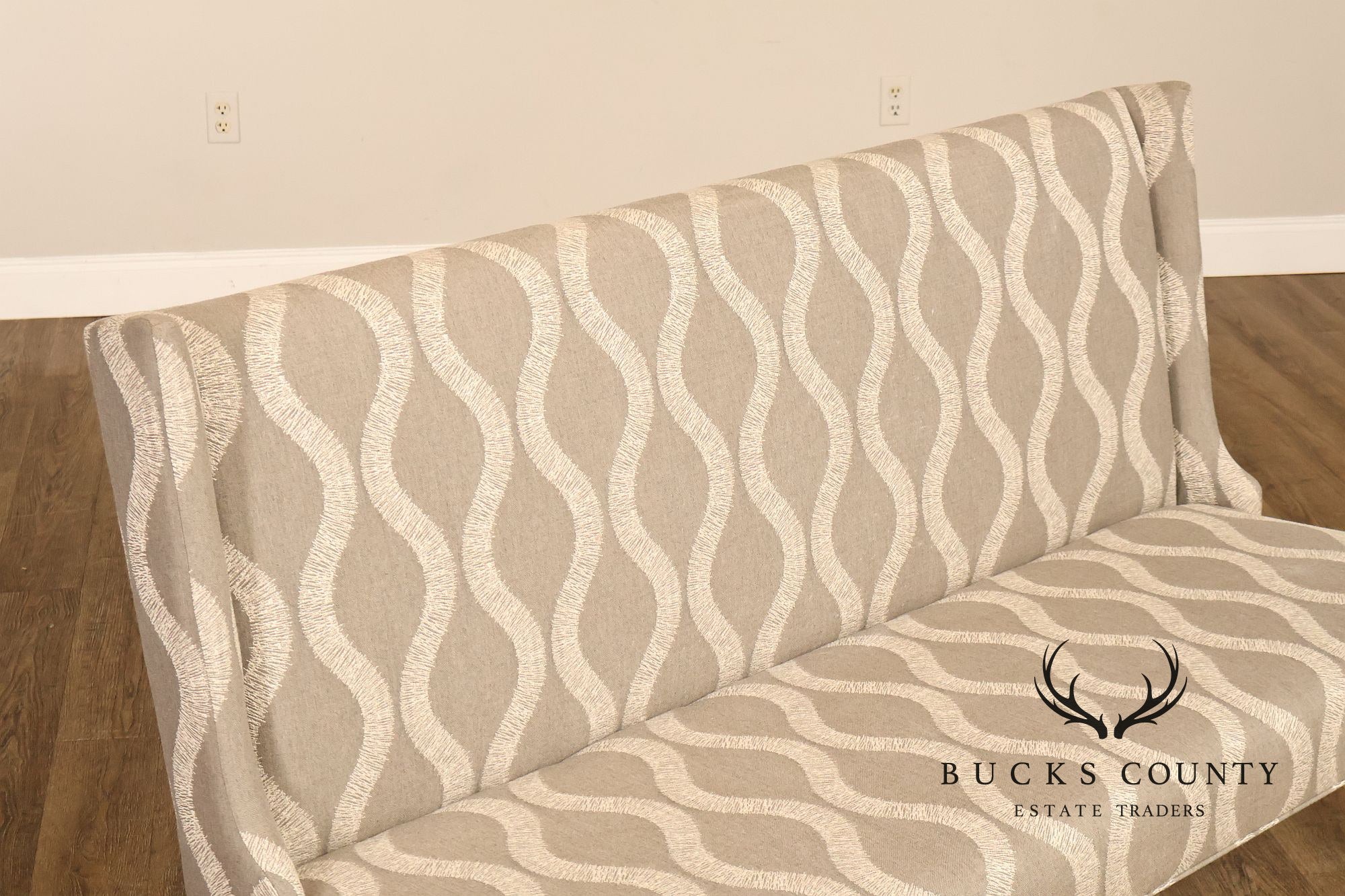 Bassett Brooke Collection Wing Back Banquette Geometric Upholstered Bench