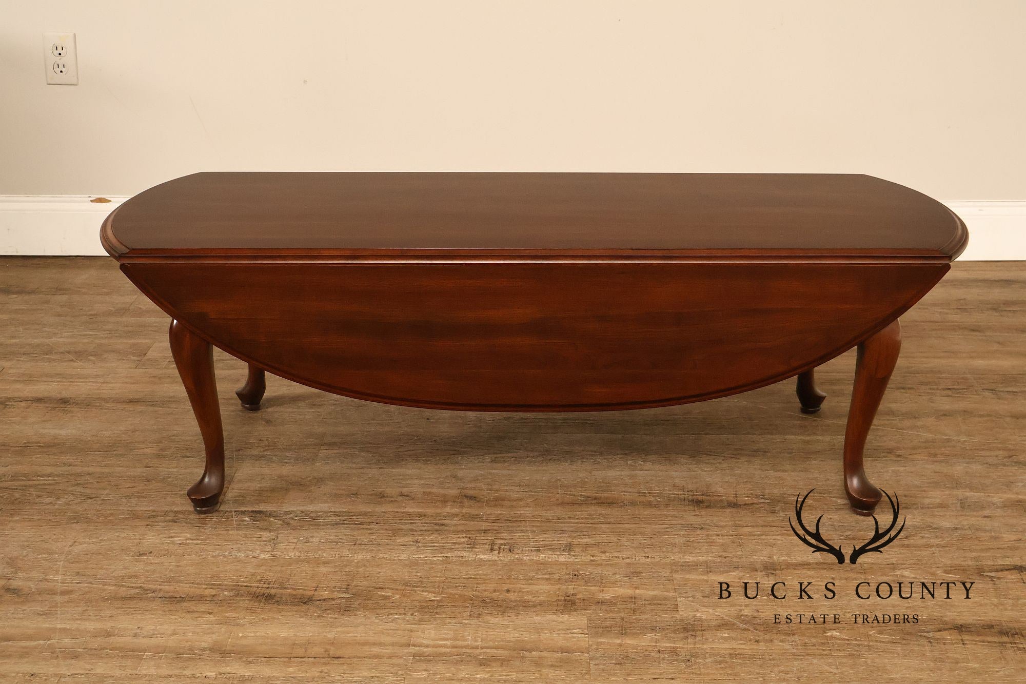 Ethan Allen Queen Anne Style Cherry Drop Leaf Coffee Table