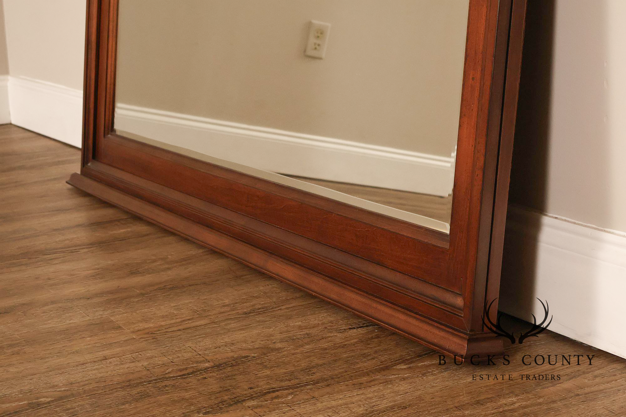 Thomasville Louis Philippe Style Arched Cherry Frame Landscape Wall Mirror