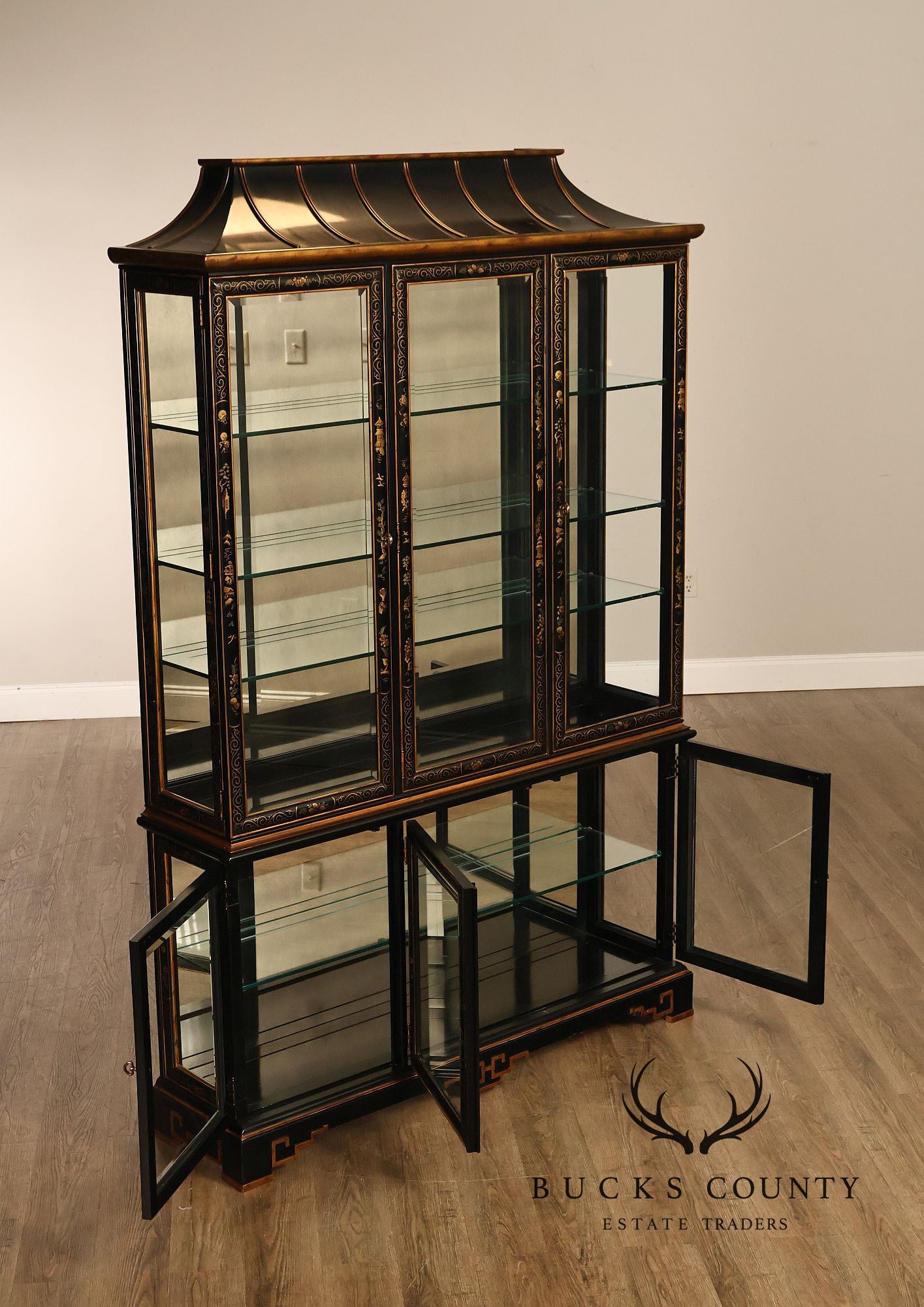 Drexel Heritage Et Cetera Chinoiserie Black Lacquer Pagoda Top Lighted Display China Cabinet