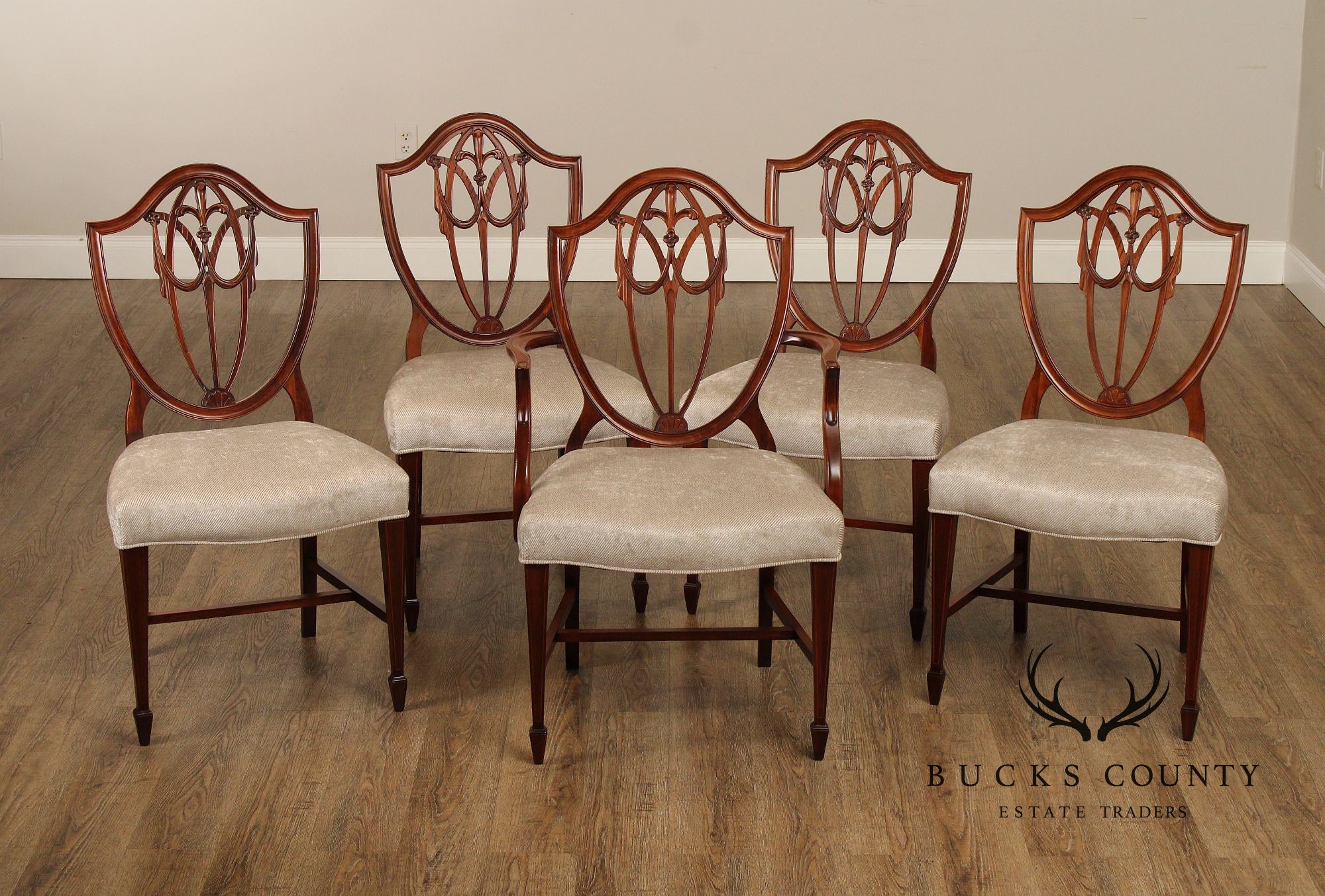 Hepplewhite Style Vintage Set of Five Mahogany Dining Chairs