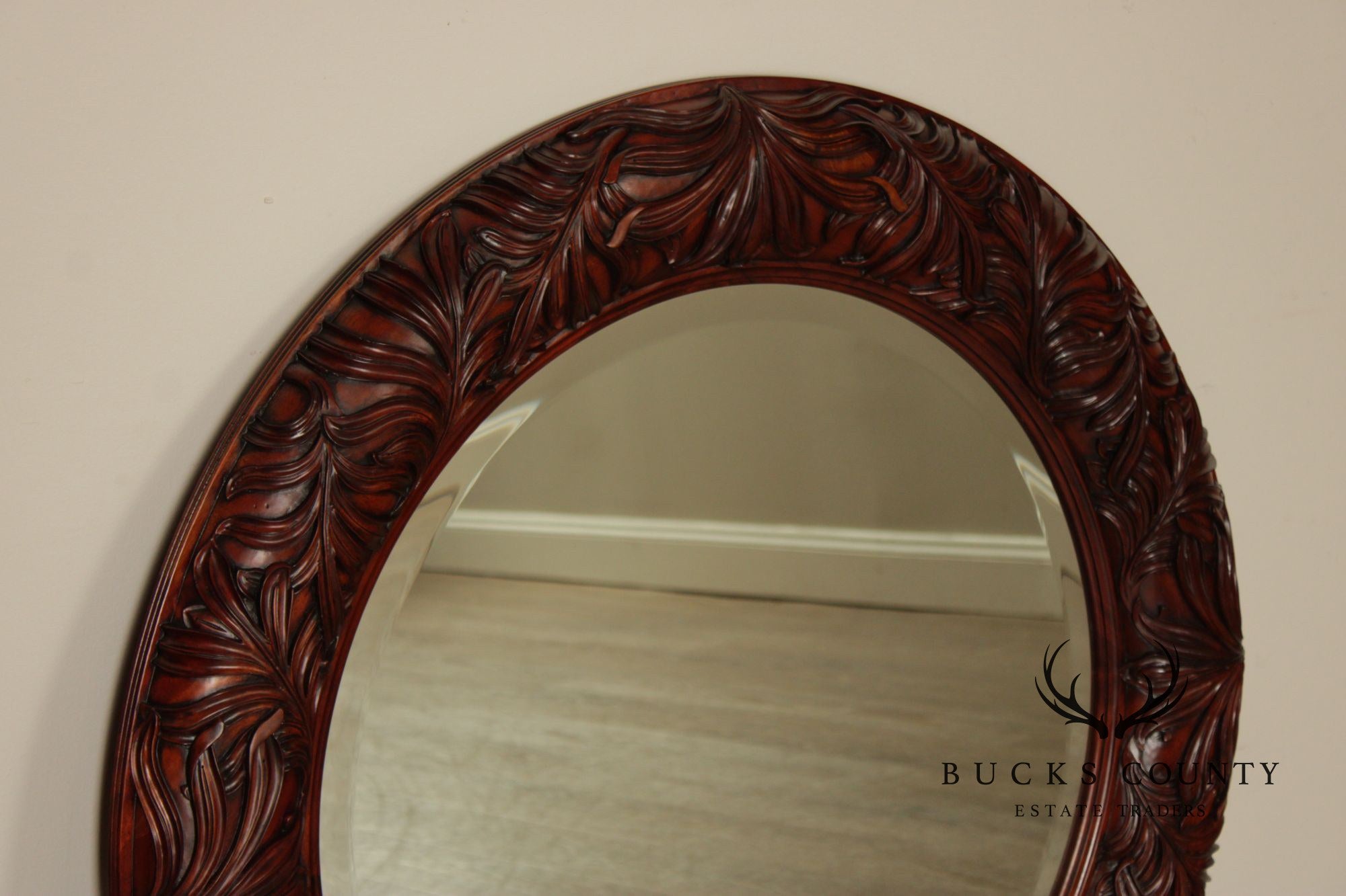 Ethan Allen British Classics Round Foliate Carved Frame Wall Mirror