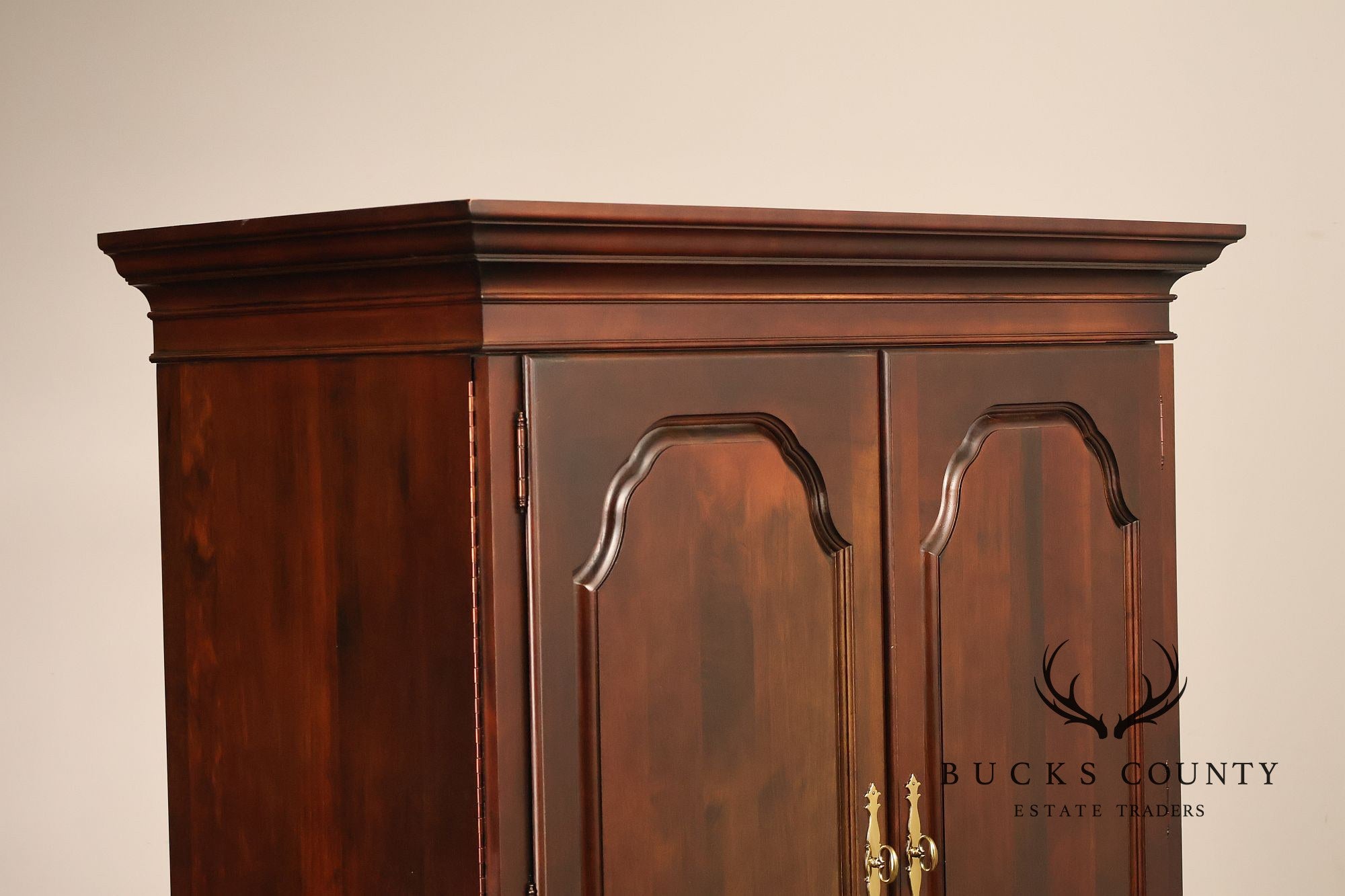 Kincaid Furniture Traditional Cherry Gentleman’s Chest Armoire