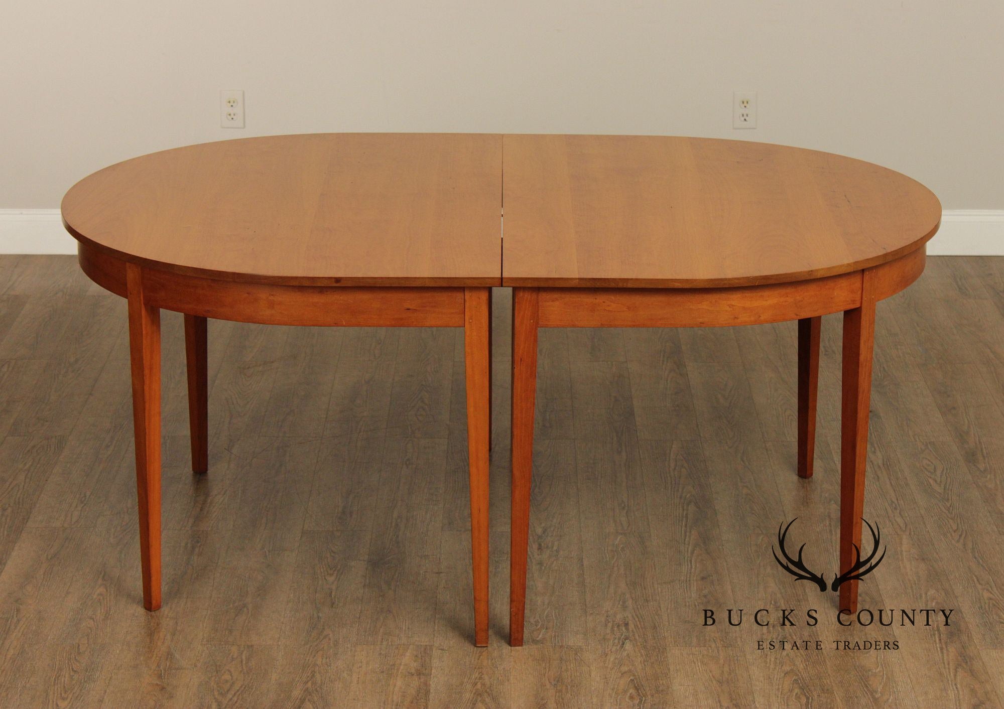 Thomas Moser Cherry Eight-Leg Oval Ring Extension Dining Table