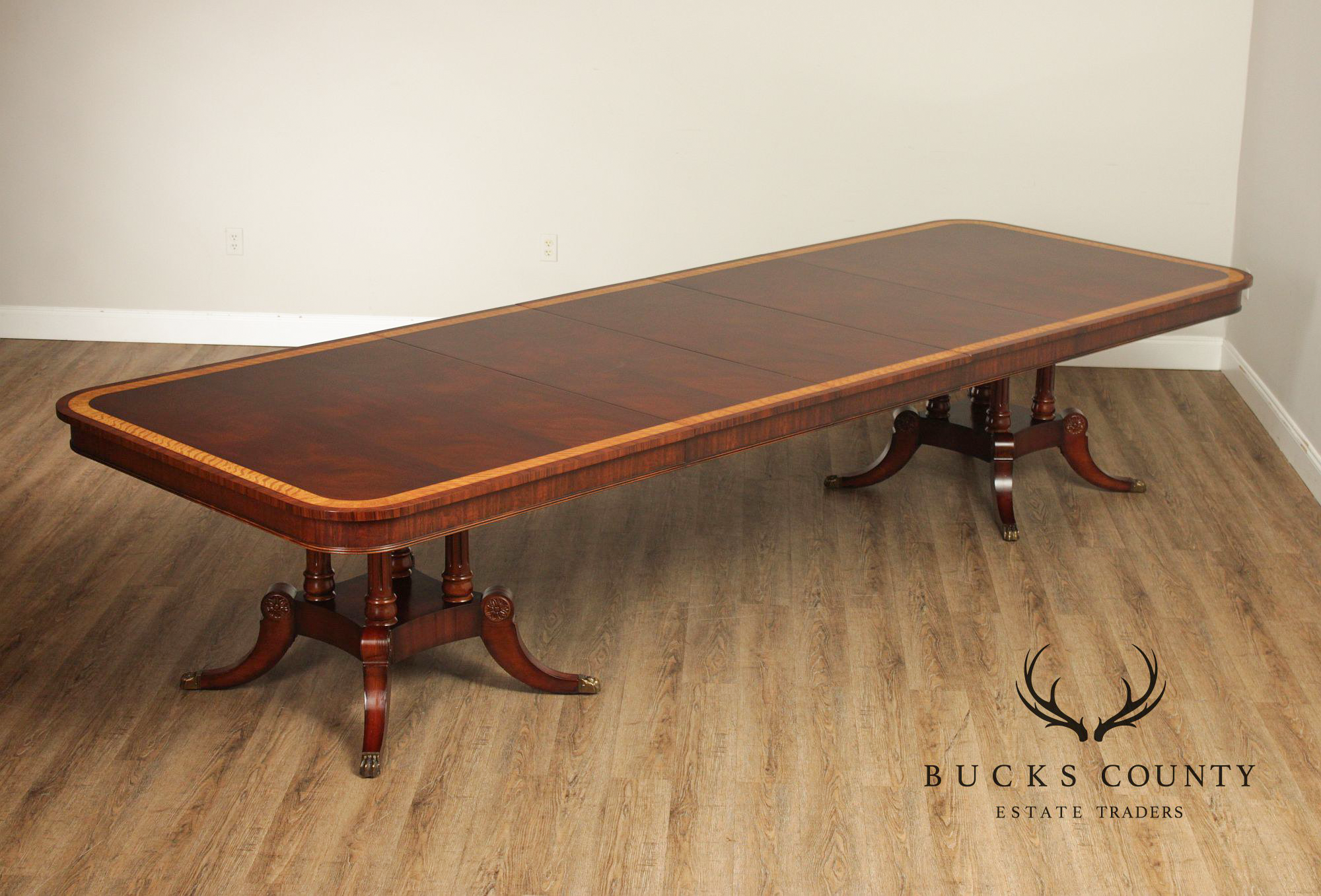 Henredon Natchez Mahogany Double Pedestal Dining Table With Three Leaves