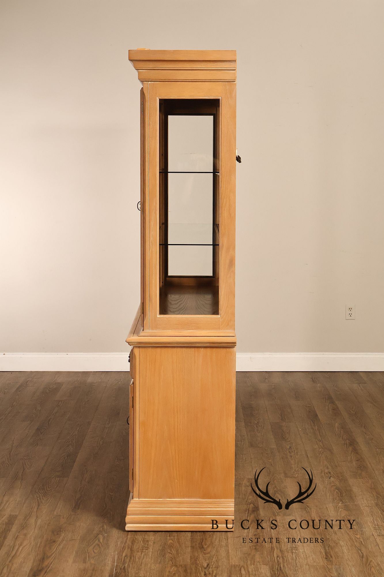 Hespeler Furniture Light Oak Illuminated China Cabinet
