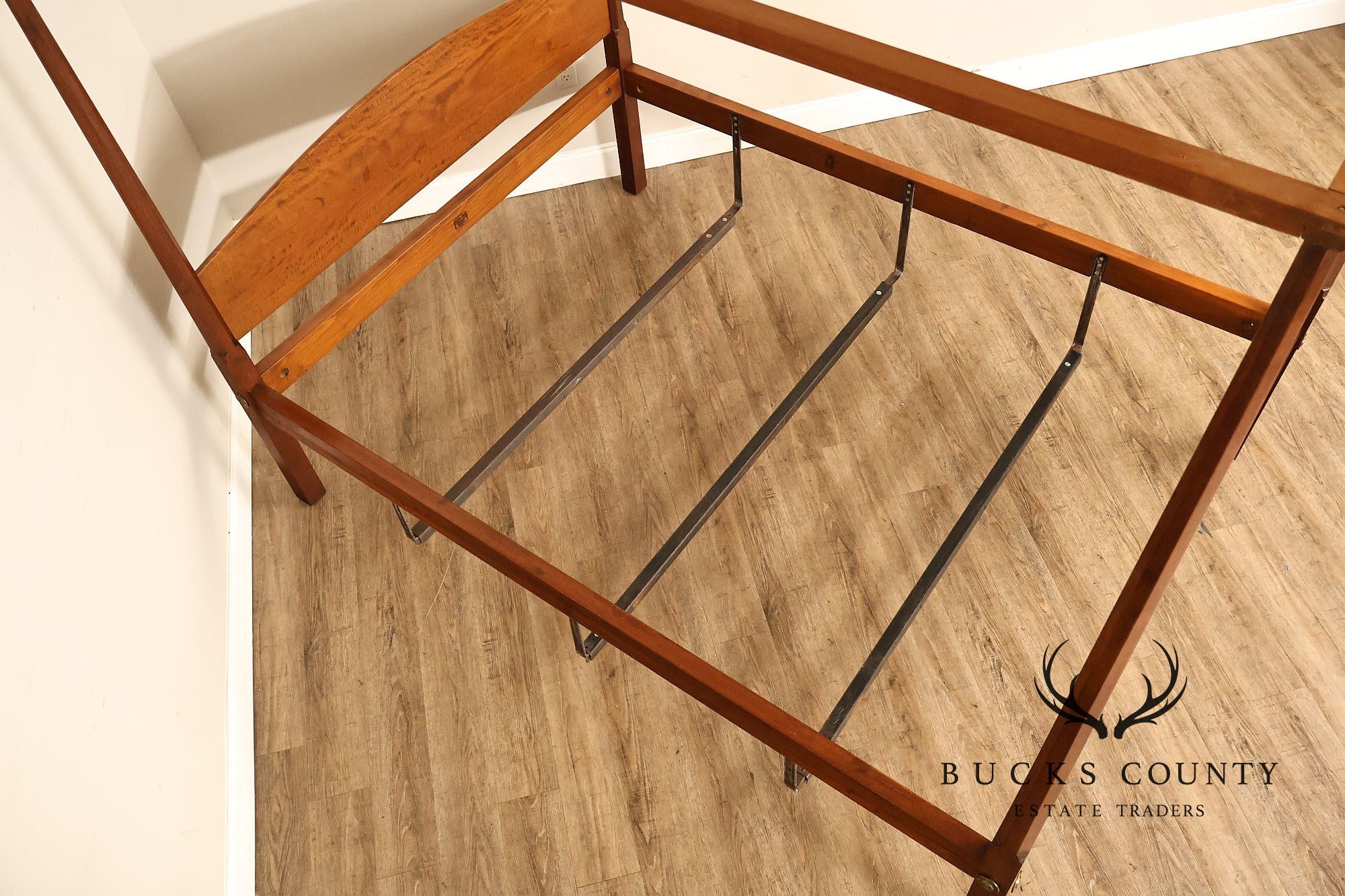 Berwyn Furniture Shop Queen Size Canopy Poster Bed