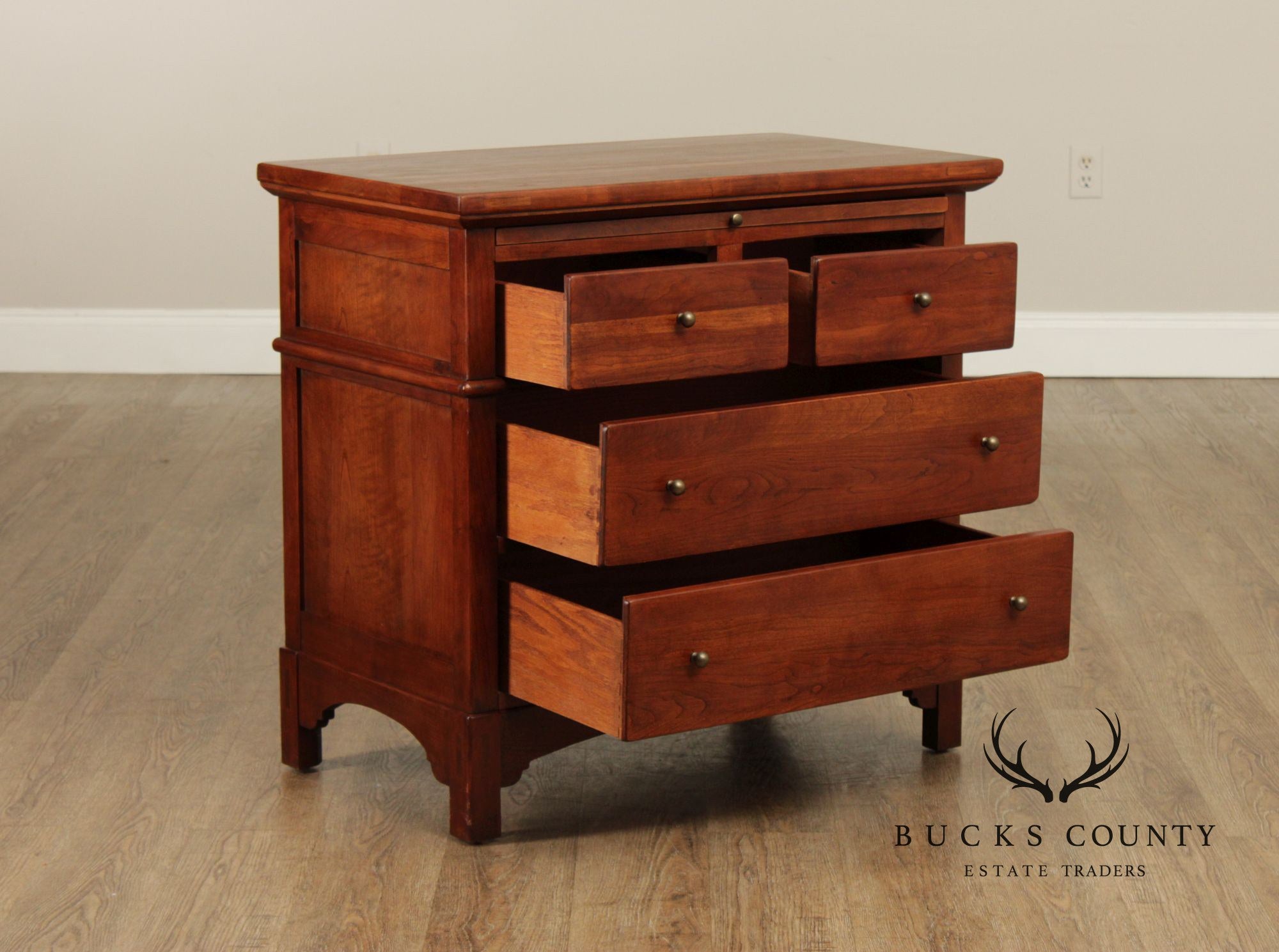 Lexington Bob Timberlake Arts And Crafts Cherry Bachelor’s Chest With Pull-Out Tray
