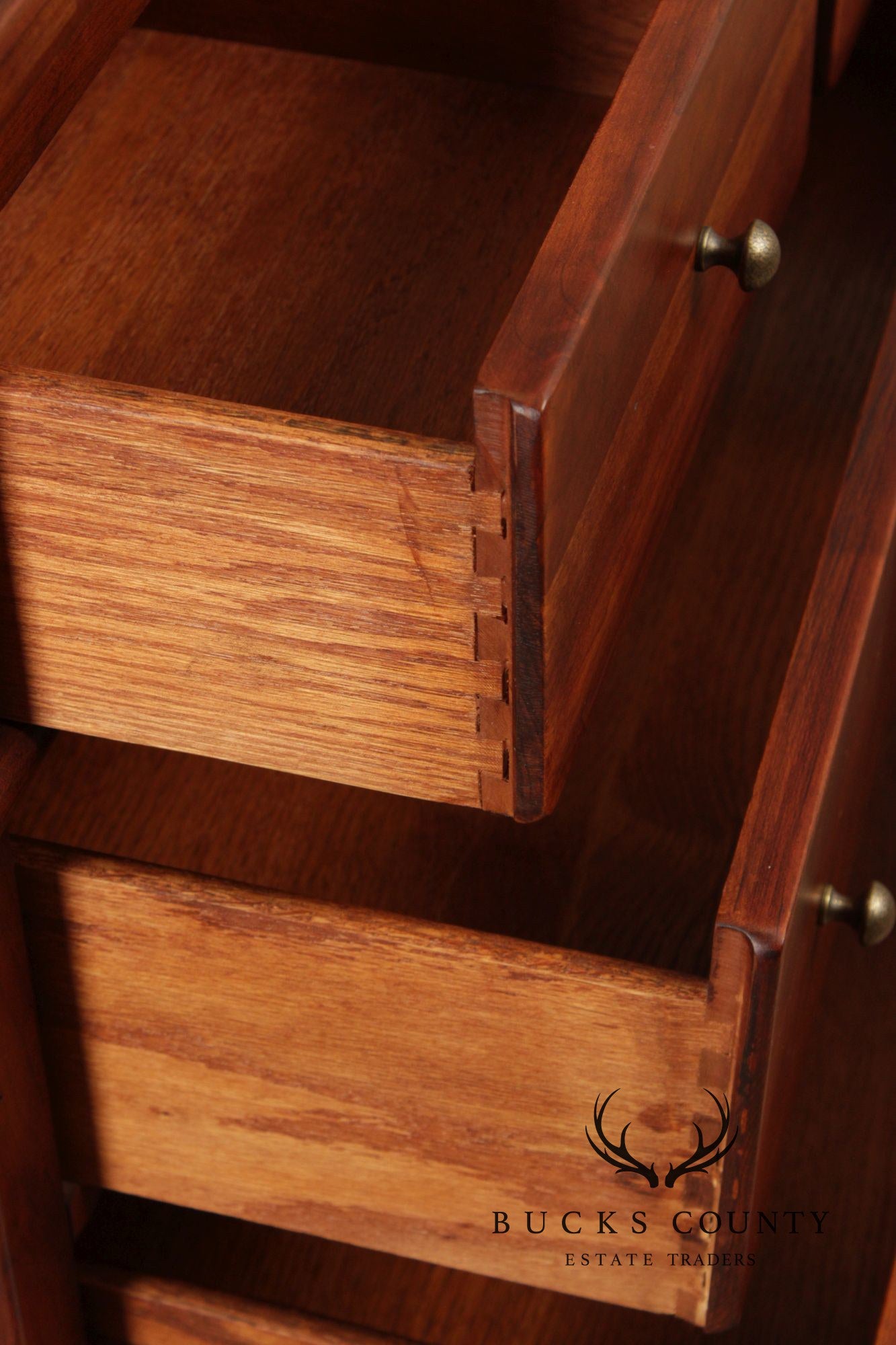 Lexington Bob Timberlake Arts And Crafts Cherry Bachelor’s Chest With Pull-Out Tray