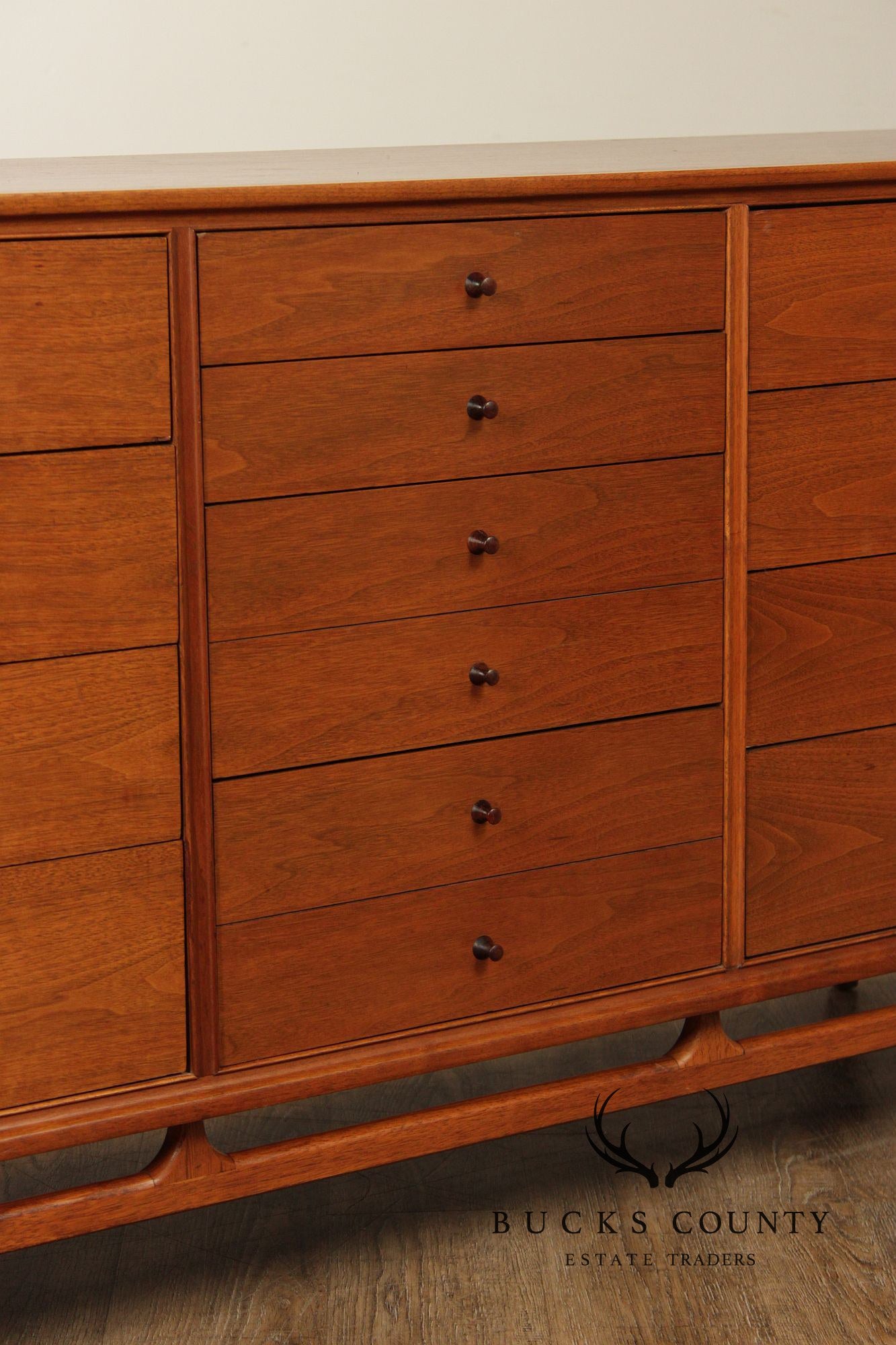 Thomasville Motif Mid-Century Modern Walnut Triple Dresser