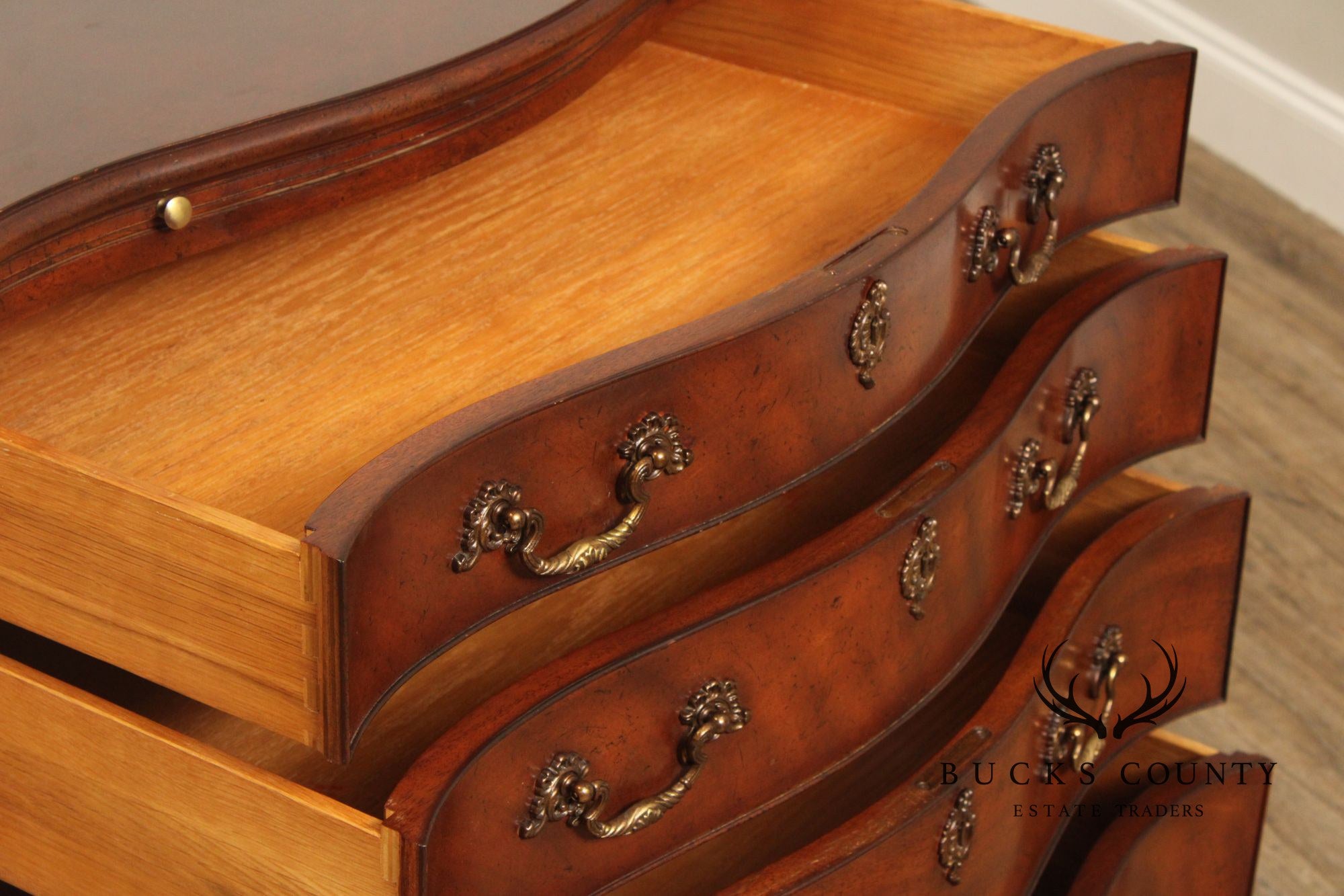 Baker Furniture Georgian Style Pair of Mahogany Chests