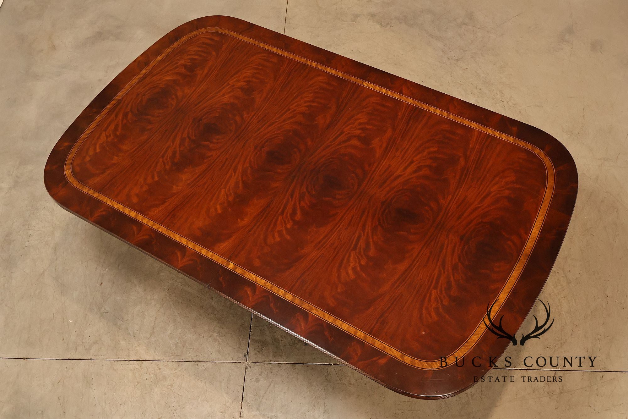 Henredon Historic Natchez Collection Mahogany Extendable Dining Table