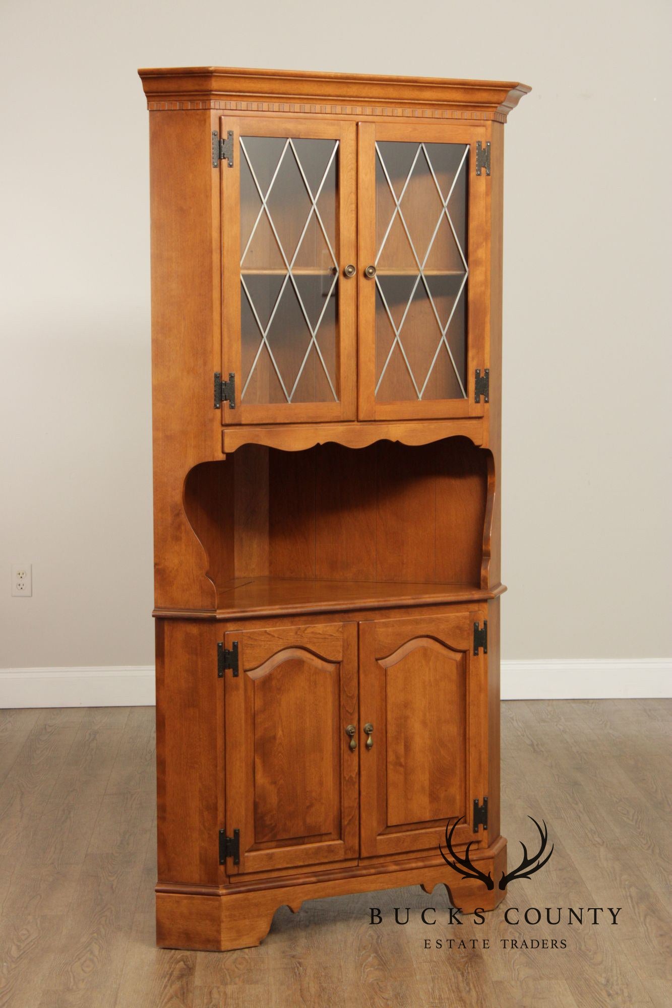 Ethan Allen Heirloom Maple Corner Cabinet