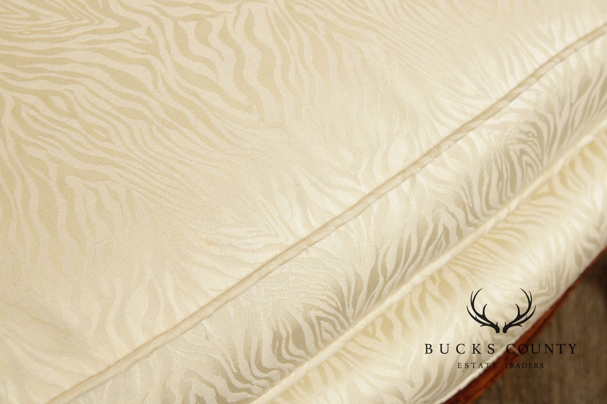 French Louis XV Style Carved Loveseat