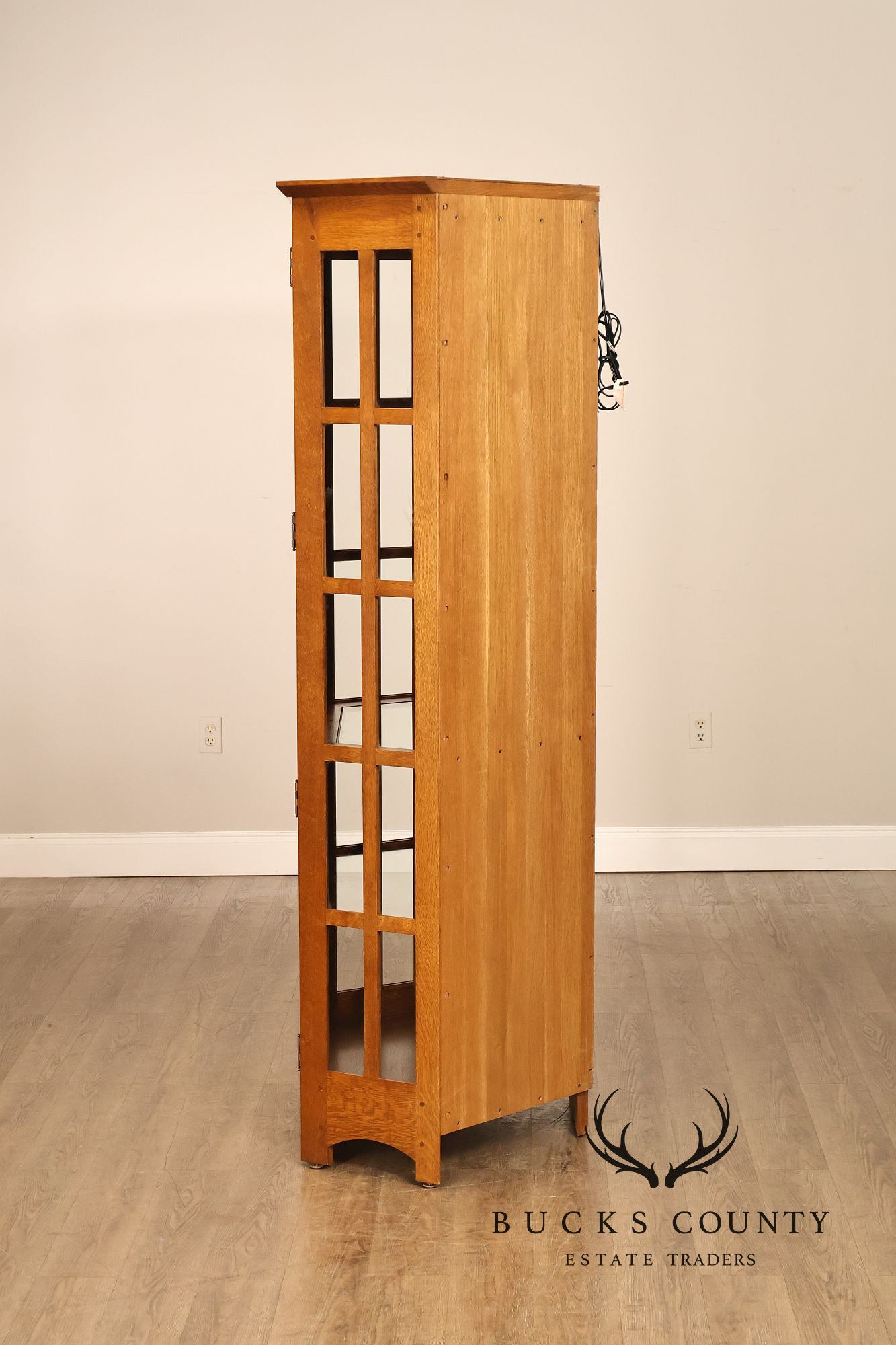 Stickley Mission Collection Oak Corner Cabinet