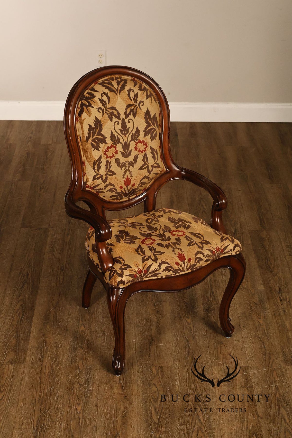 Henredon French Louis XV Style Set of Eight Dining Chairs