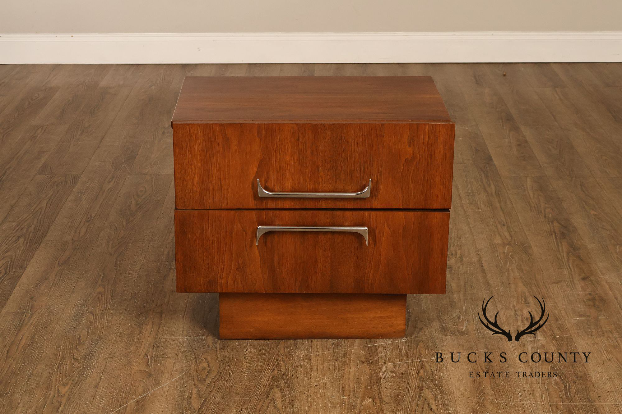 Craft Associates Mid Century Modern Walnut Nightstand