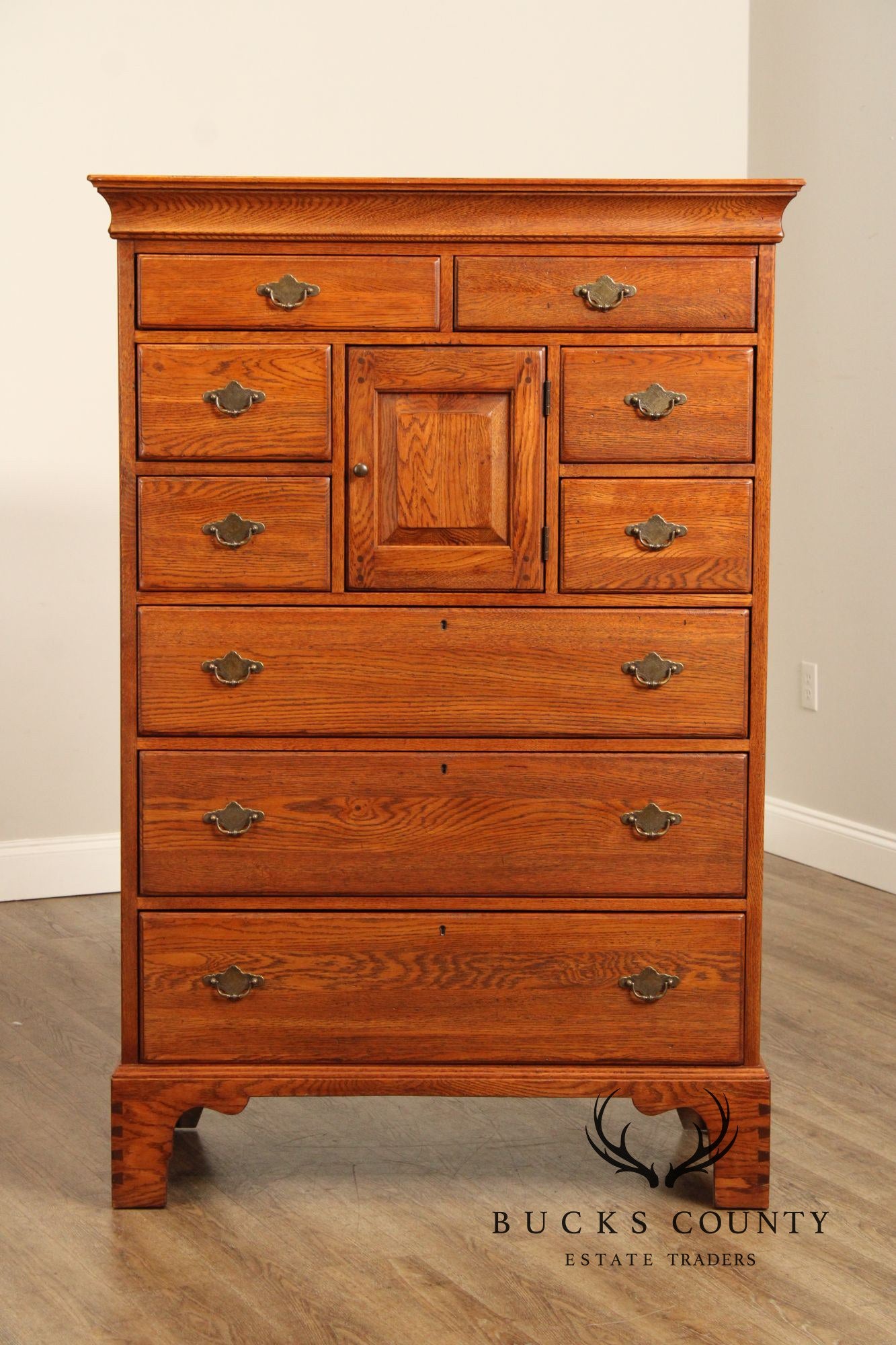 Lineage Chippendale Style Oak Door Chest