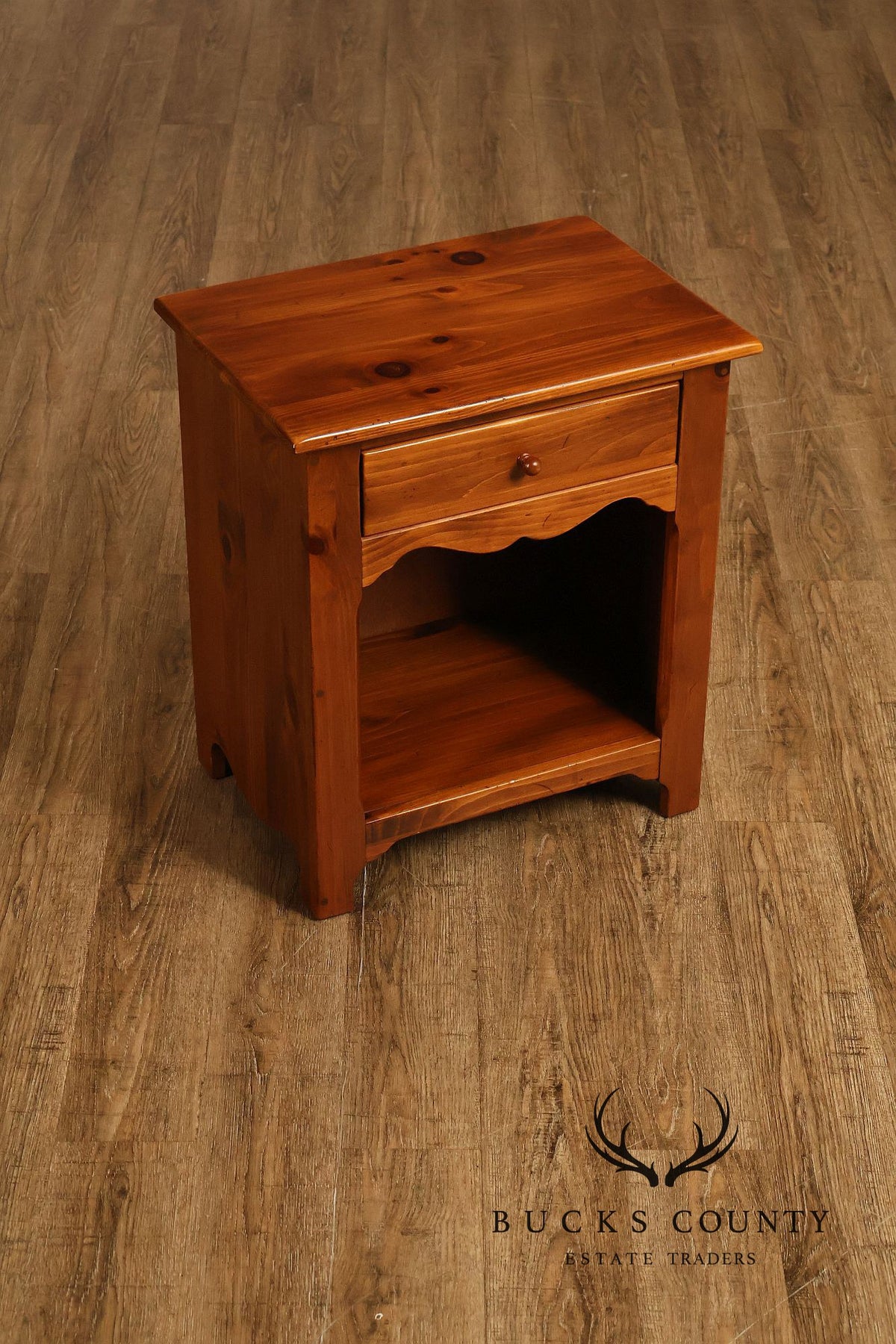 Ethan Allen Pair of Pine Single-Drawer Nightstands