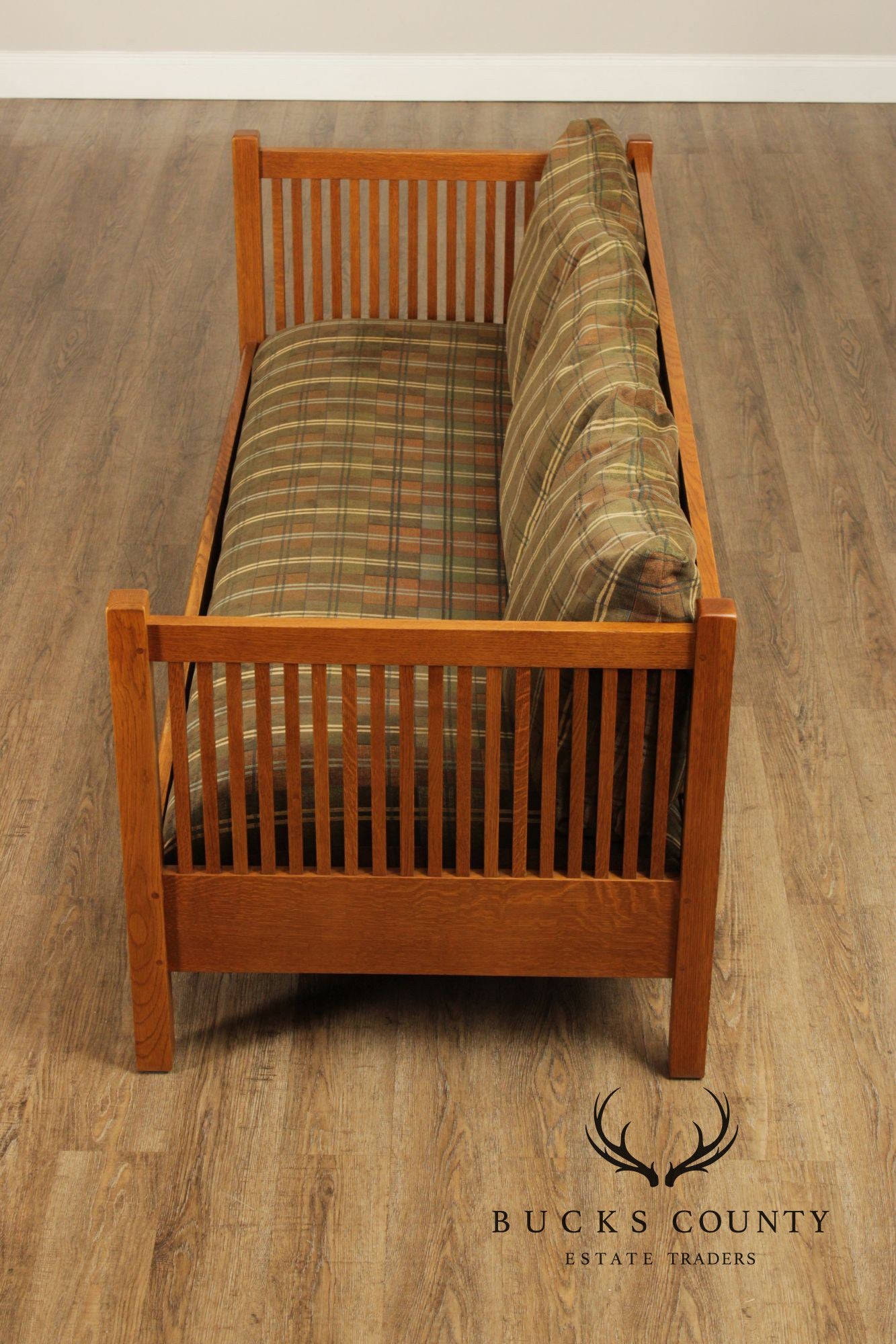 Stickley Mission Collection Oak Spindle Settle