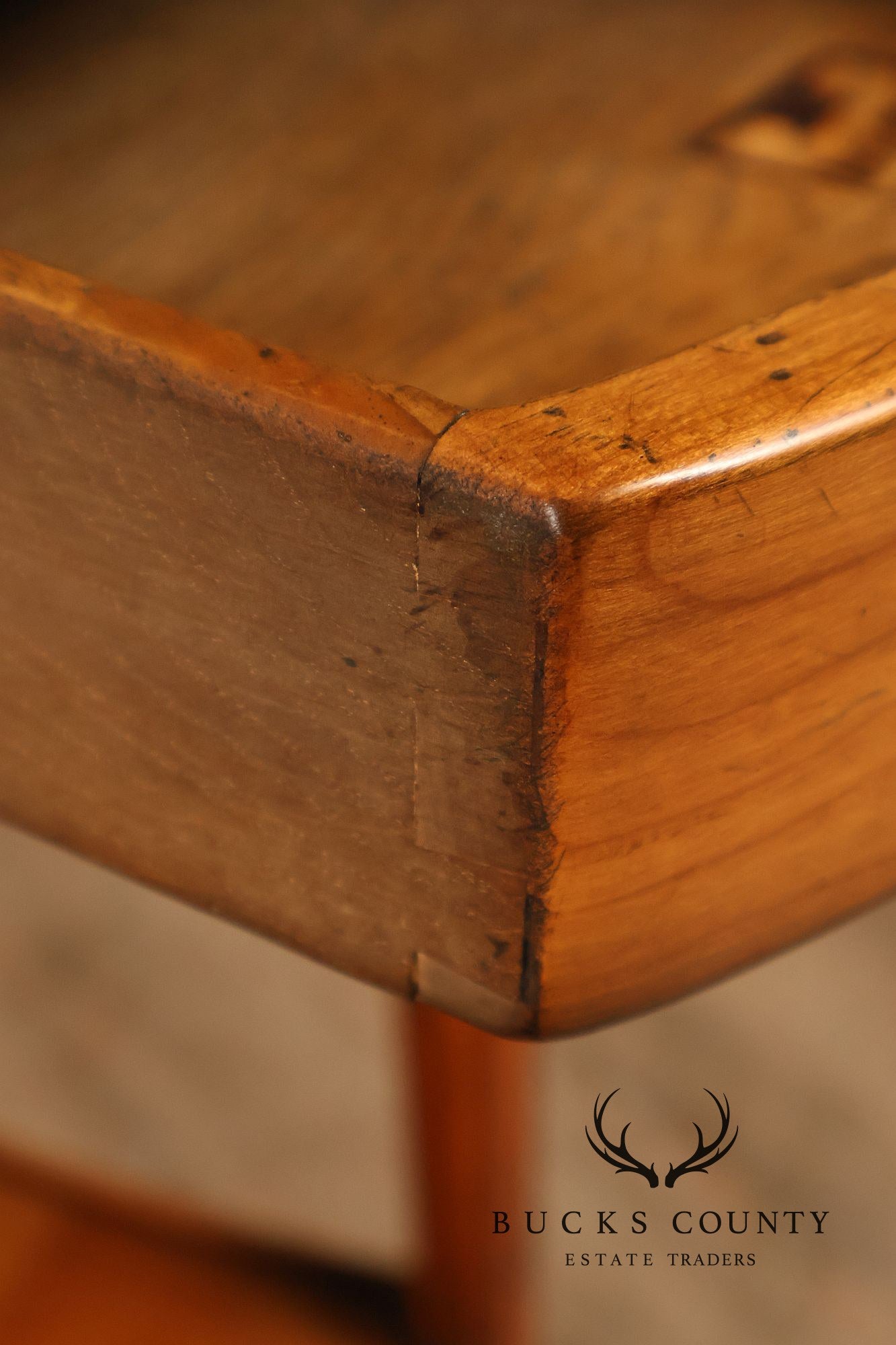 De Bournay French Louis XVI Style Round Marble Top End Table