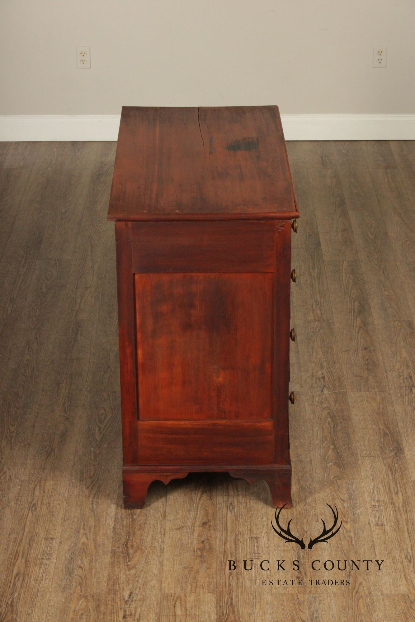 Antique American Federal Style Chest With Tiger Maple Drawer Fronts