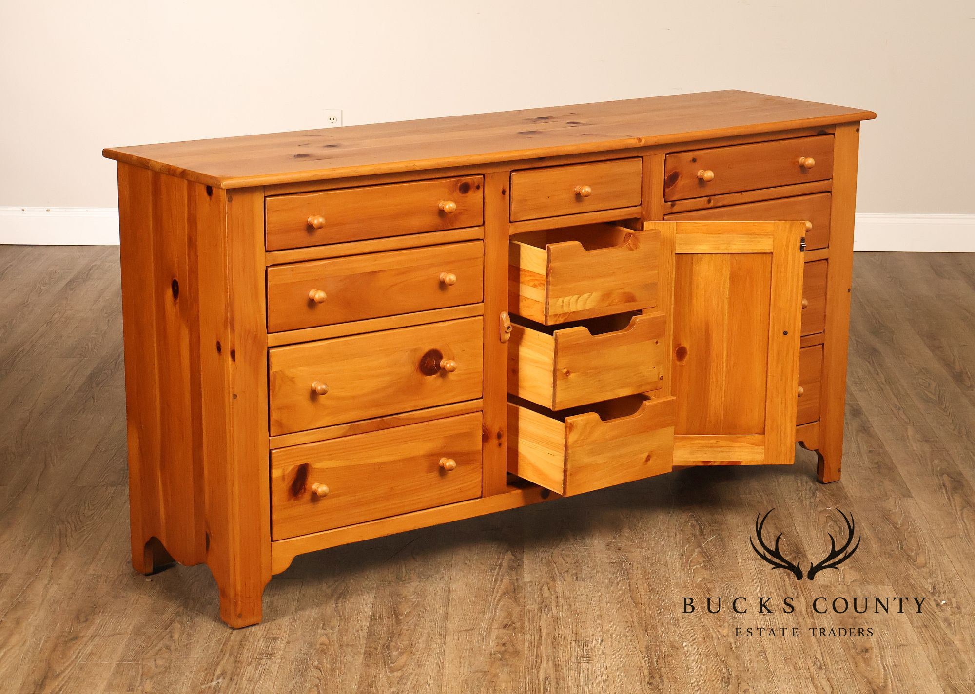 Ethan Allen Country Craftsman Pine Dresser