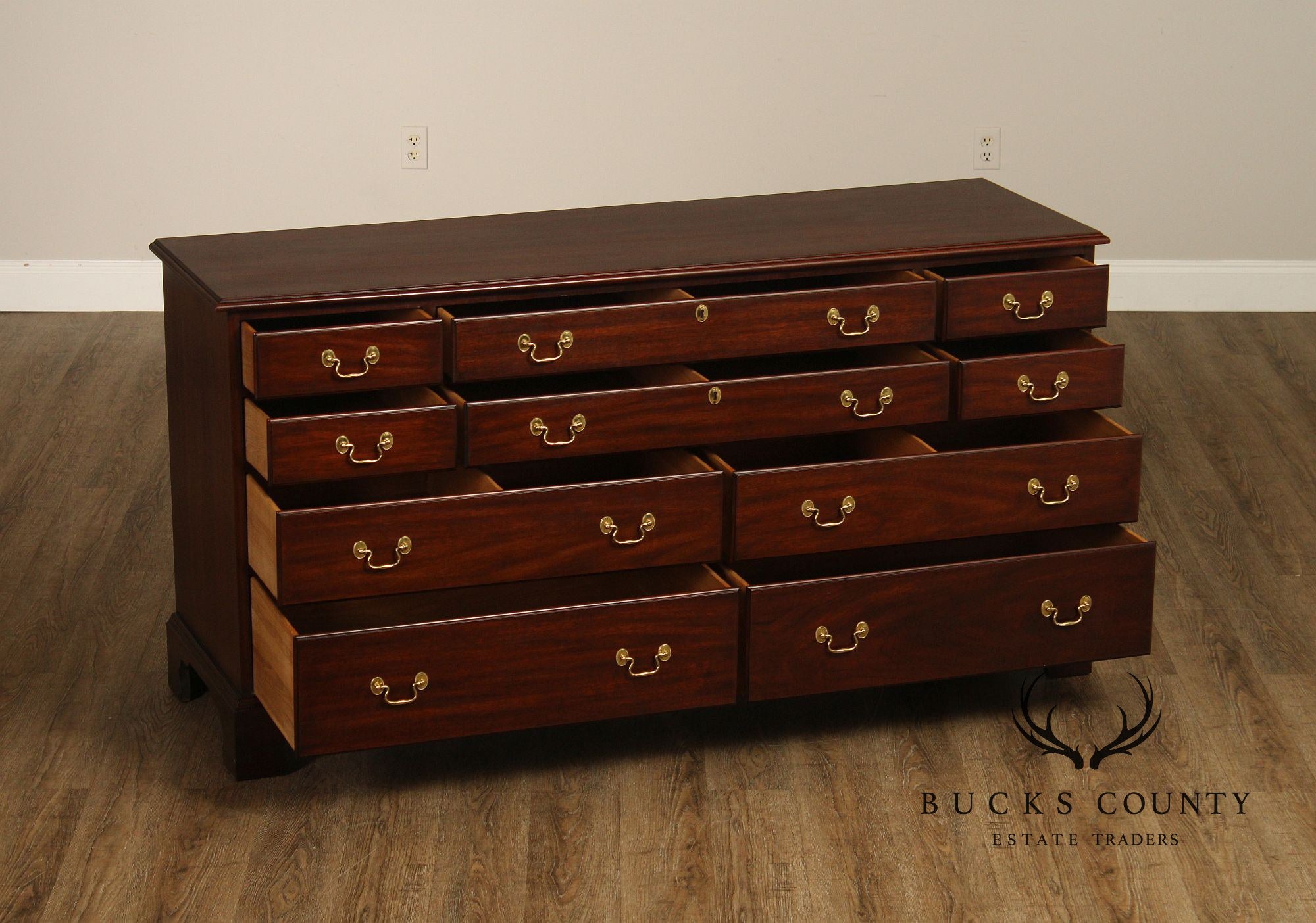 Henkel Harris Georgian Style Mahogany Ten Drawer Dresser