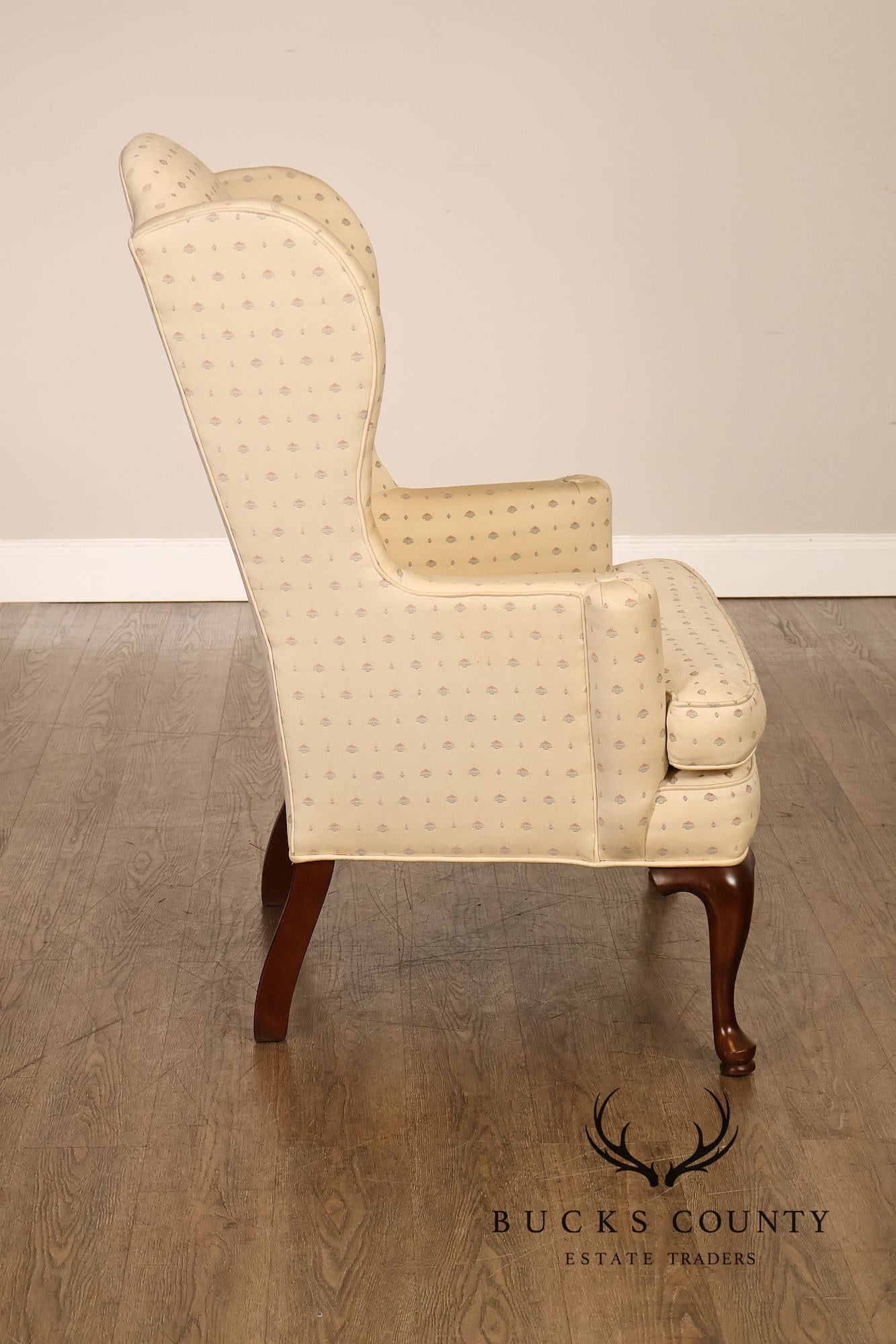 Ethan Allen Queen Anne Style Vintage Pair of Wing Chairs