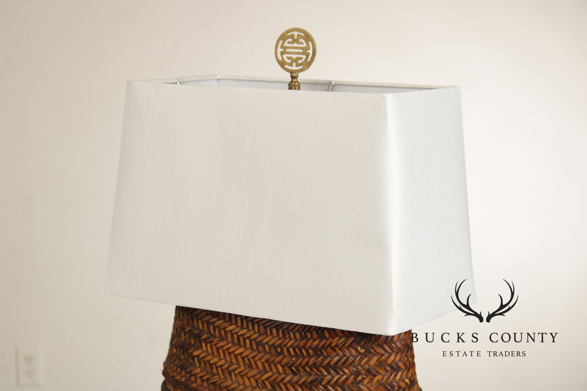 Asian Vintage Woven Wicker Basket Table Lamp