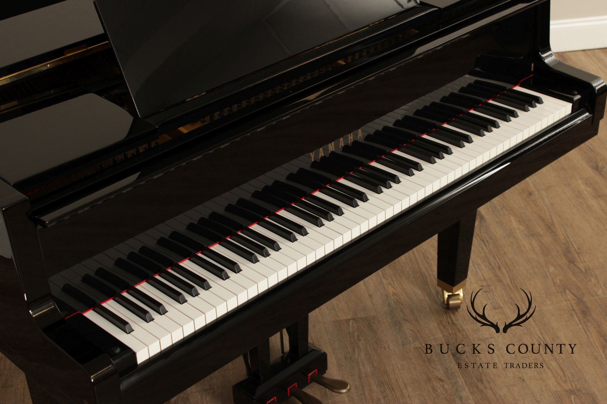 Yamaha GH1 Ebonized Baby Grand Piano