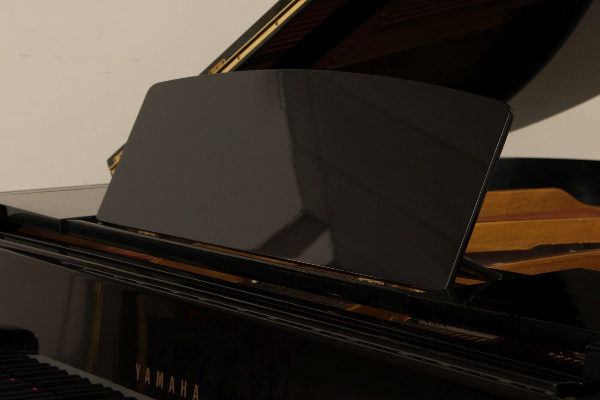 Yamaha GH1 Ebonized Baby Grand Piano