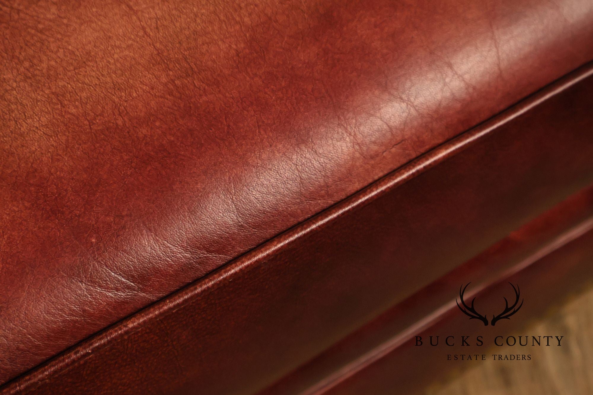 English Traditional Style Pair of Leather Ottomans