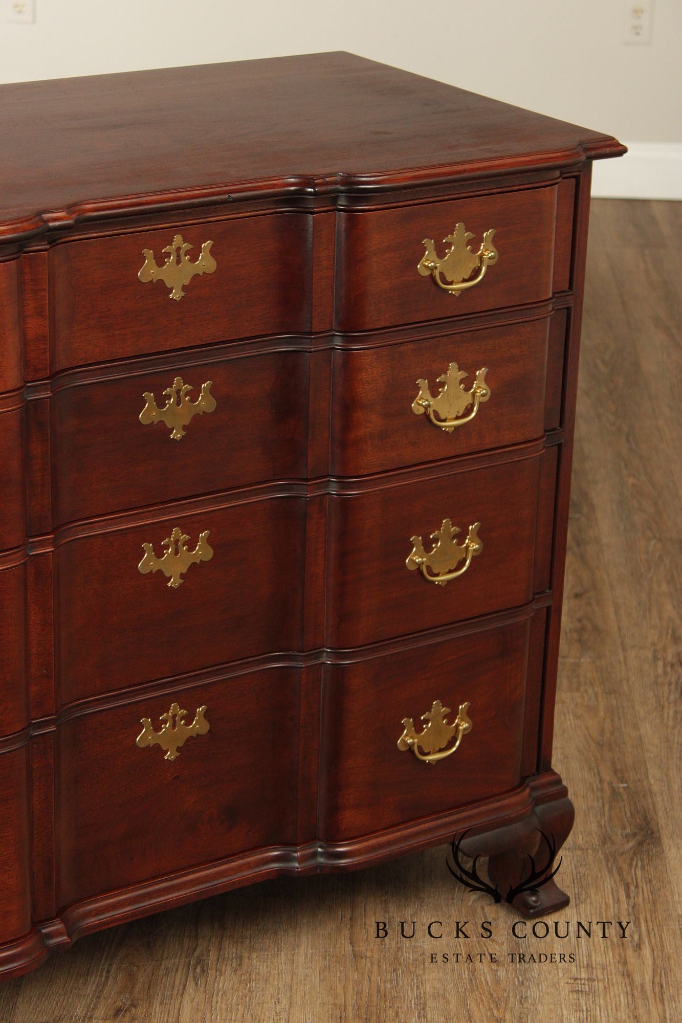 Kindel Chippendale Style Mahogany Blockfront Chest