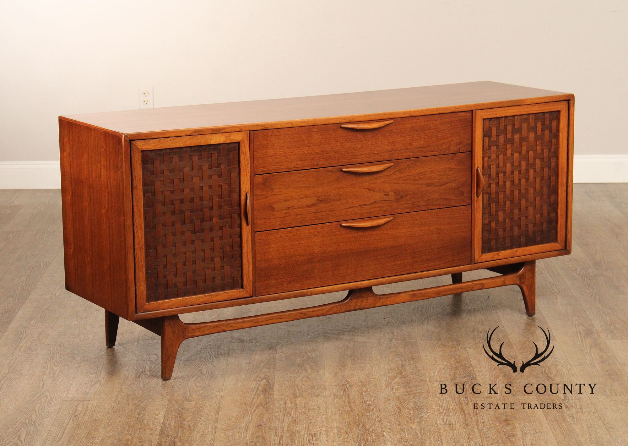 Lane Mid-Century Modern Walnut Credenza Sideboard