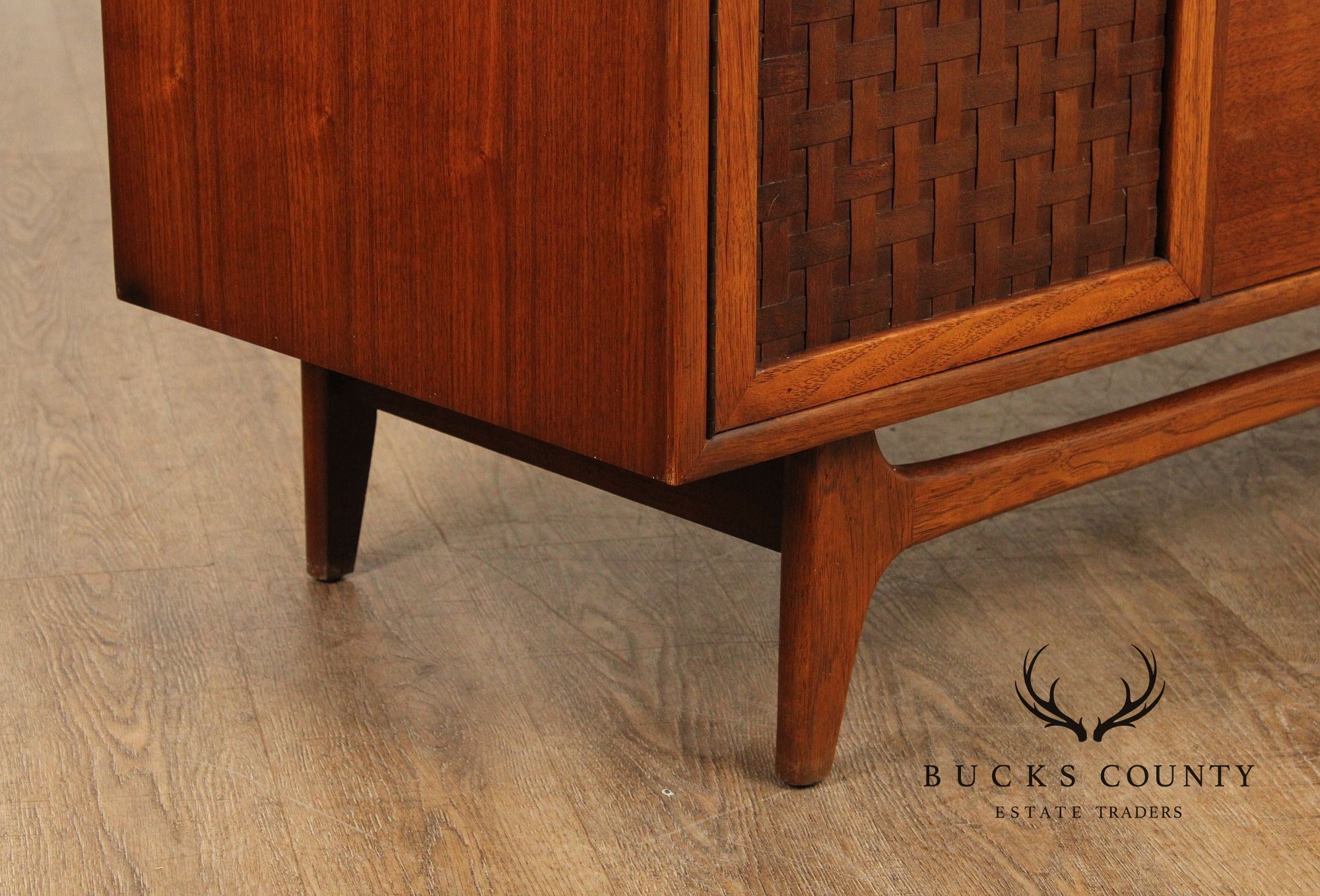 Lane Mid-Century Modern Walnut Credenza Sideboard