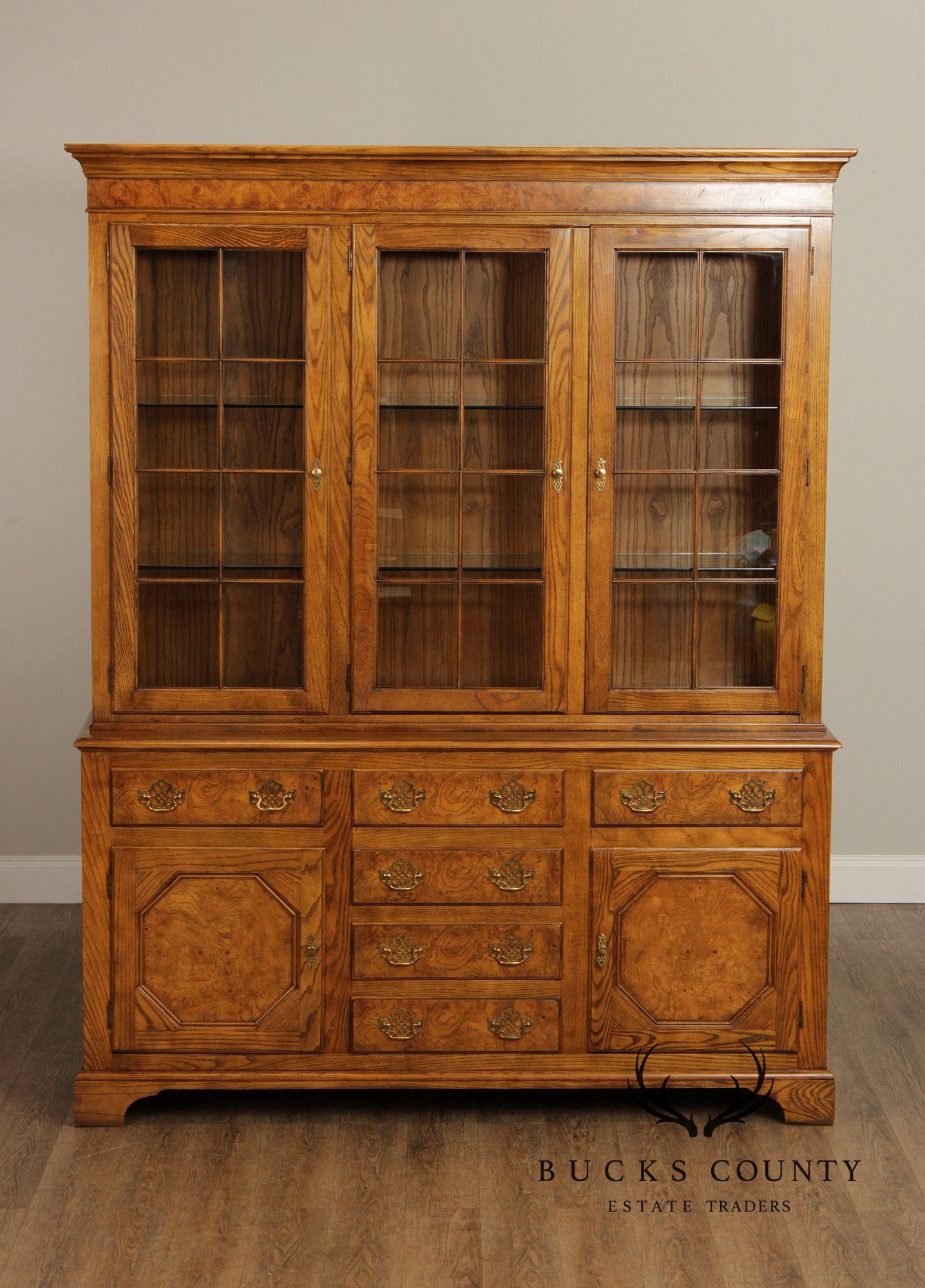 Baker Furniture Georgian Style Burled Oak Breakfront China Cabinet