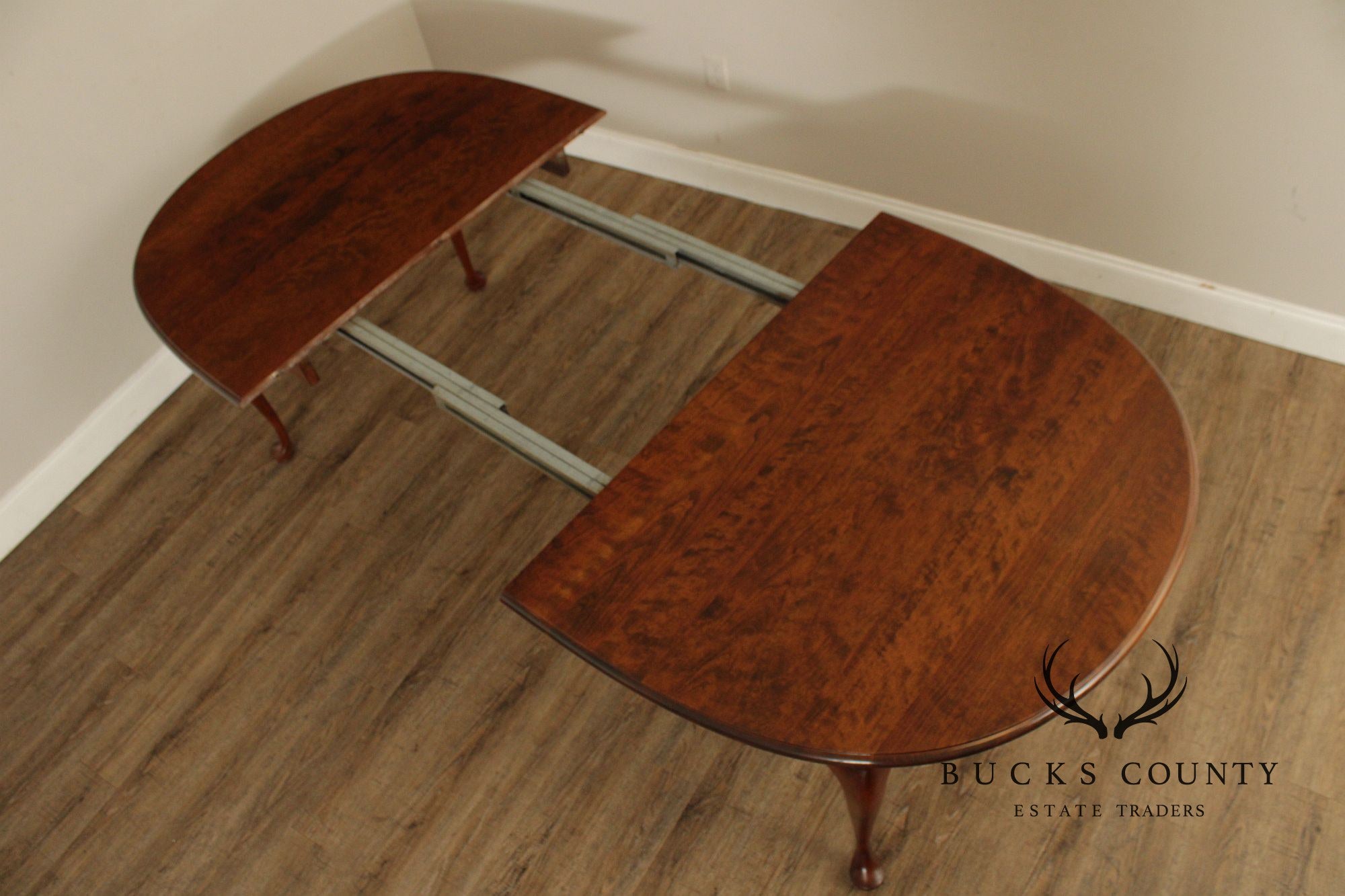 Stickley Queen Anne Style Oval Cherry Expandable Dining Table