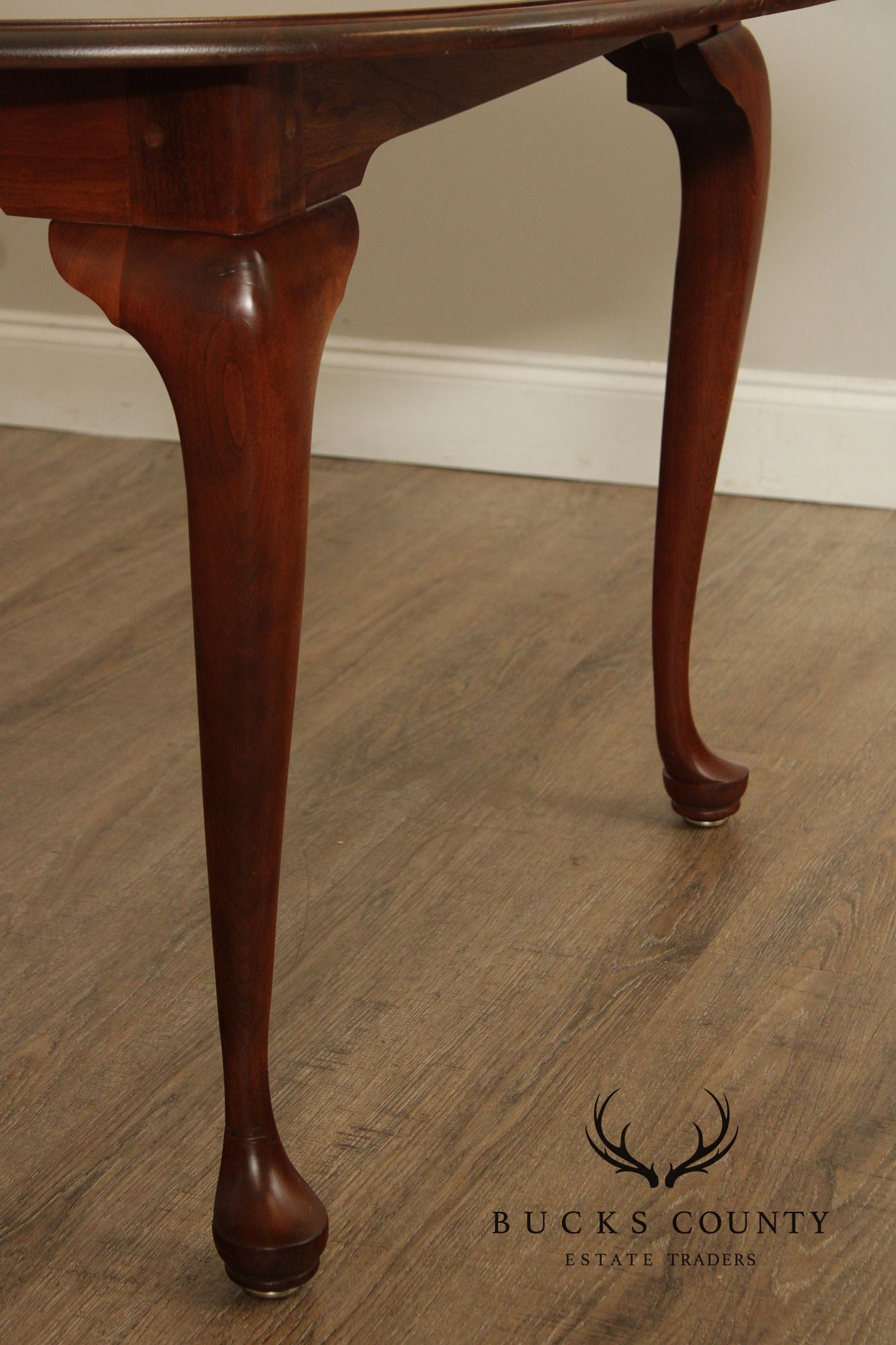Stickley Queen Anne Style Oval Cherry Expandable Dining Table