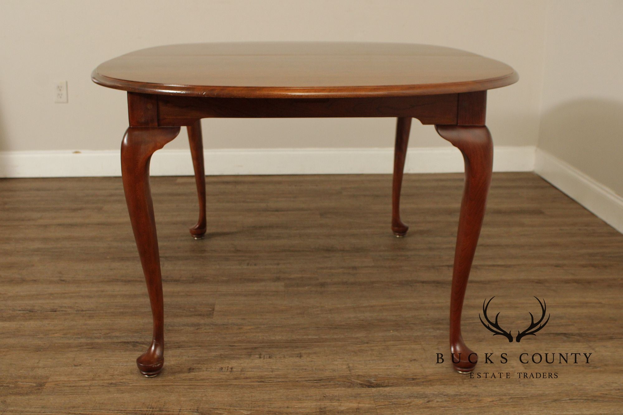Stickley Queen Anne Style Oval Cherry Expandable Dining Table